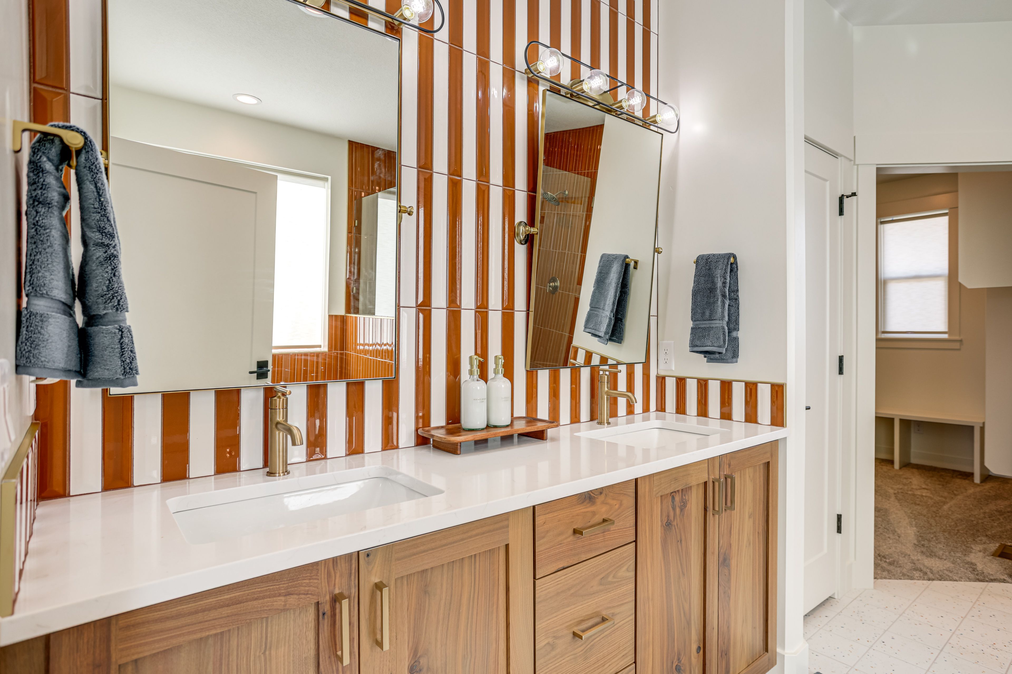 Bathroom | Main Level