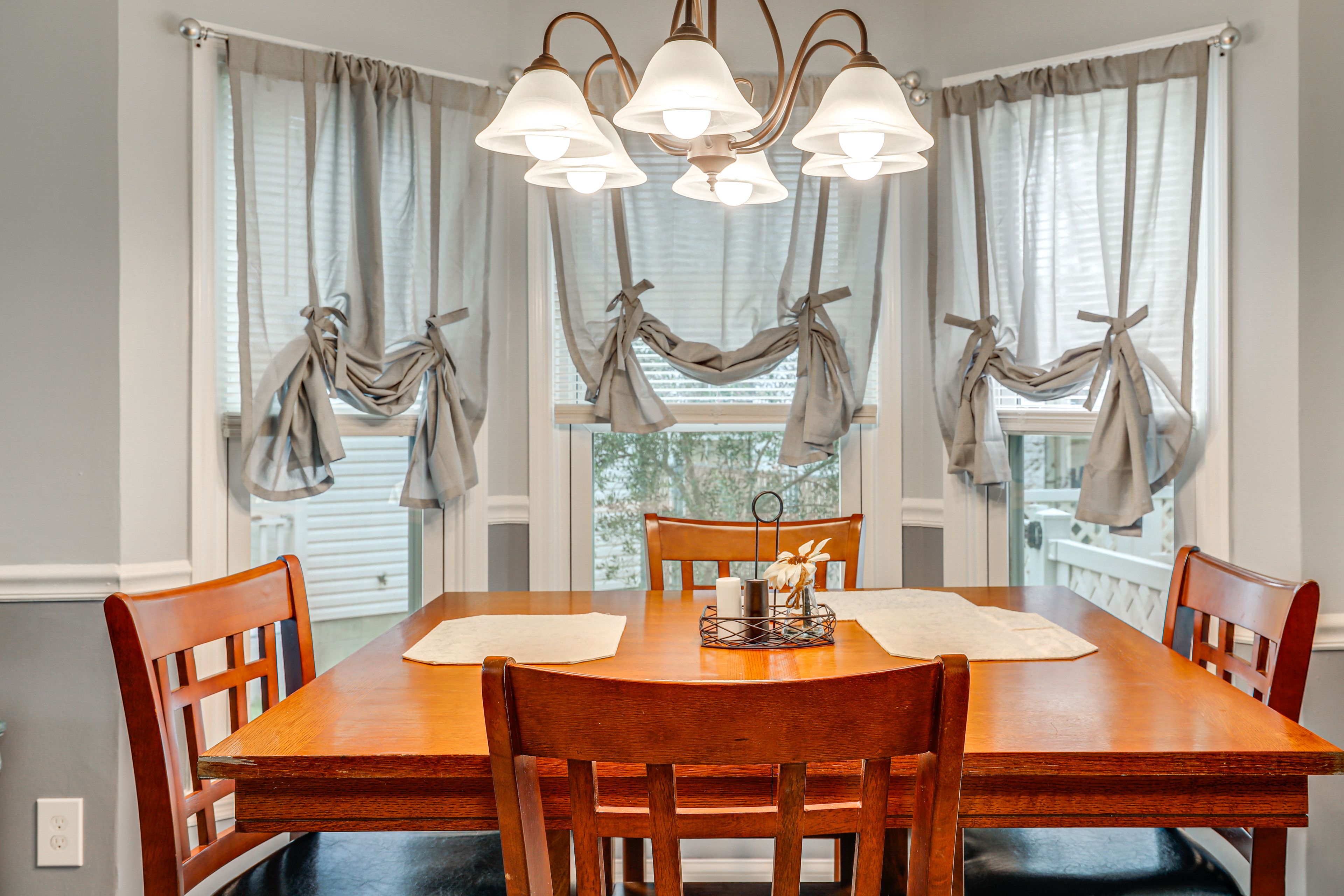 Dining Area | 1st Floor