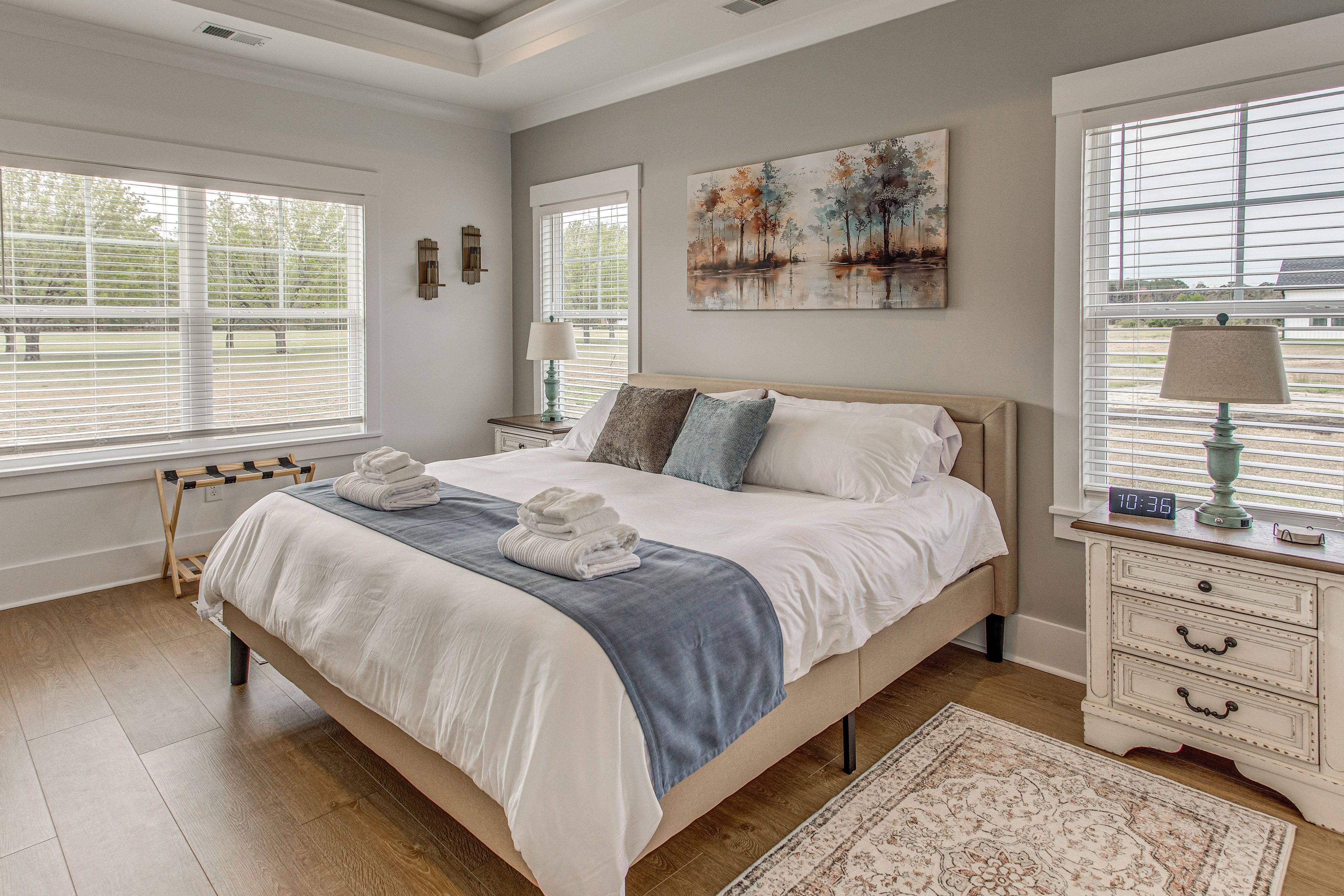 Bedroom 1 | King Bed