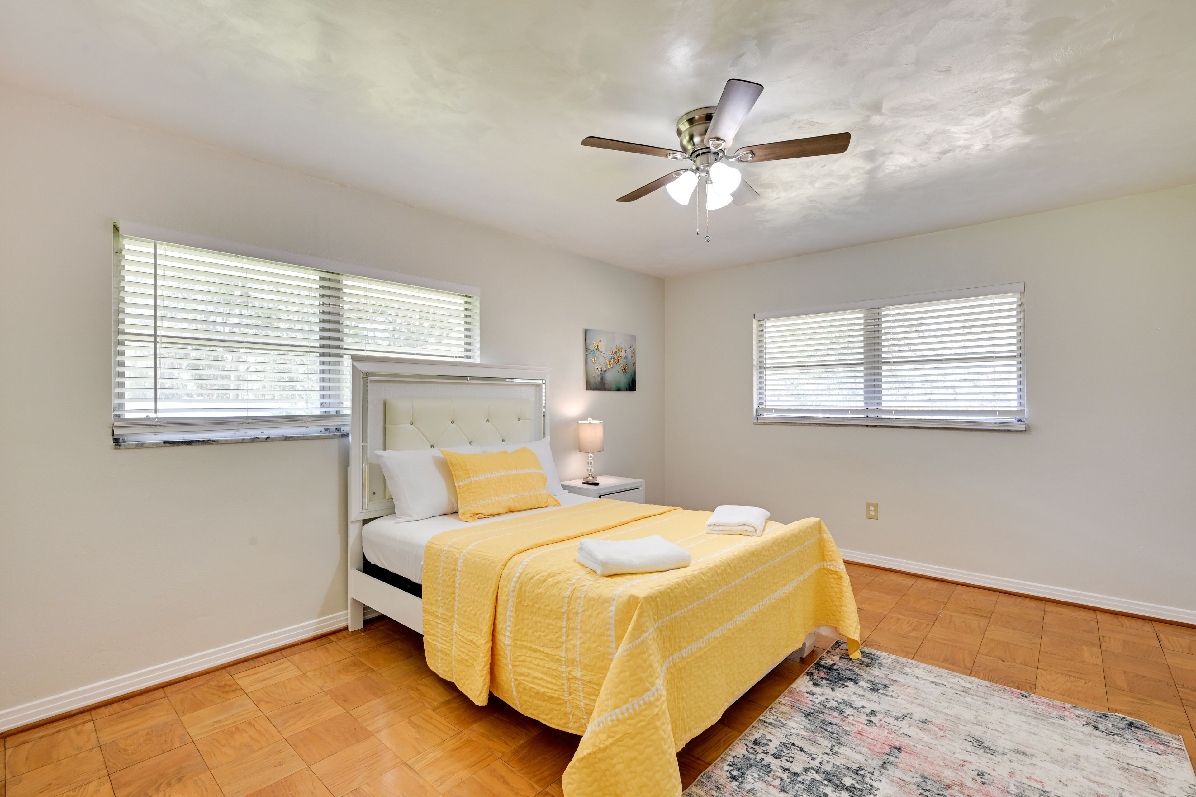 Bedroom 3 | Queen Bed