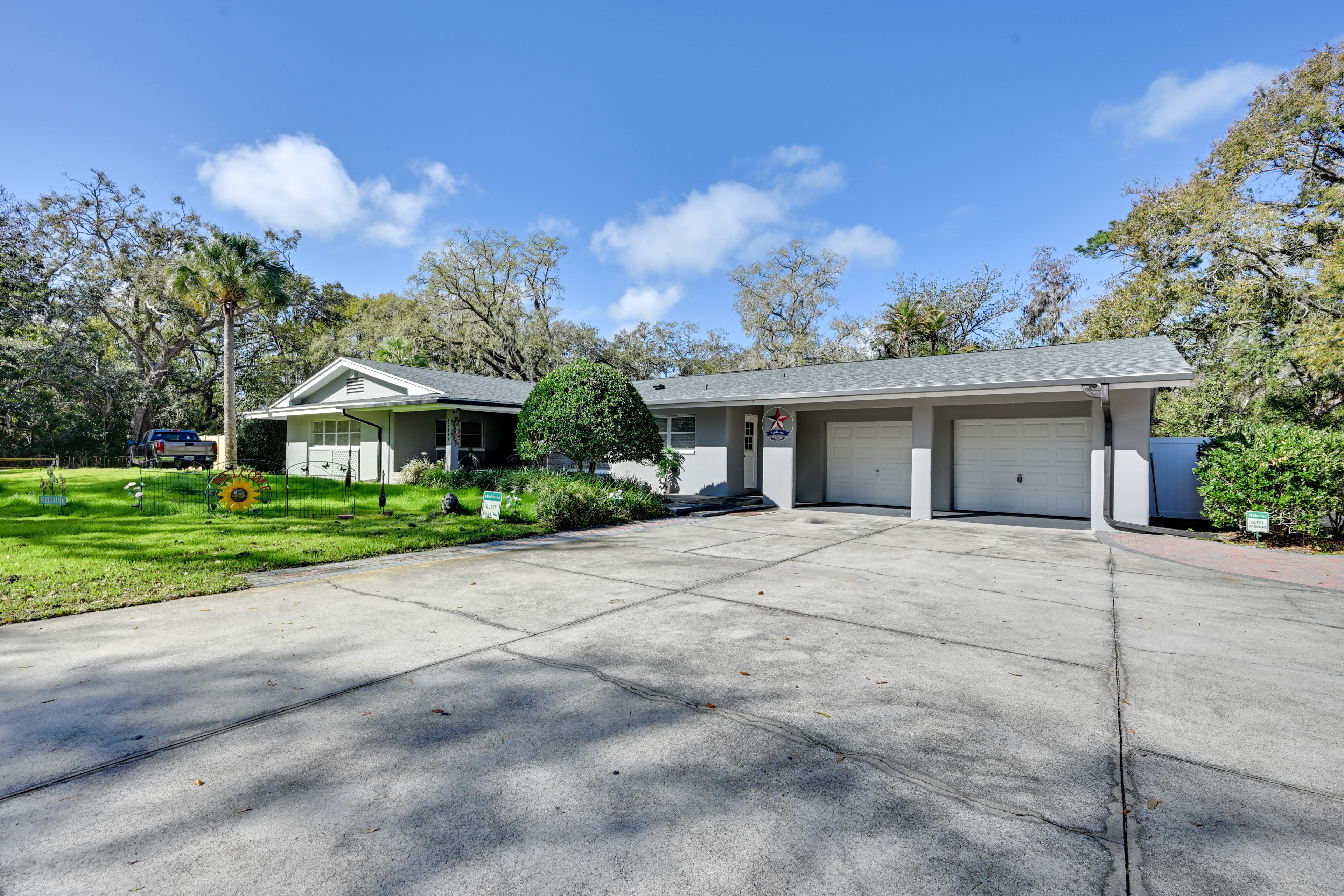 Parking | Driveway (8 Vehicles) | RV/Trailer Parking Allowed On-Site