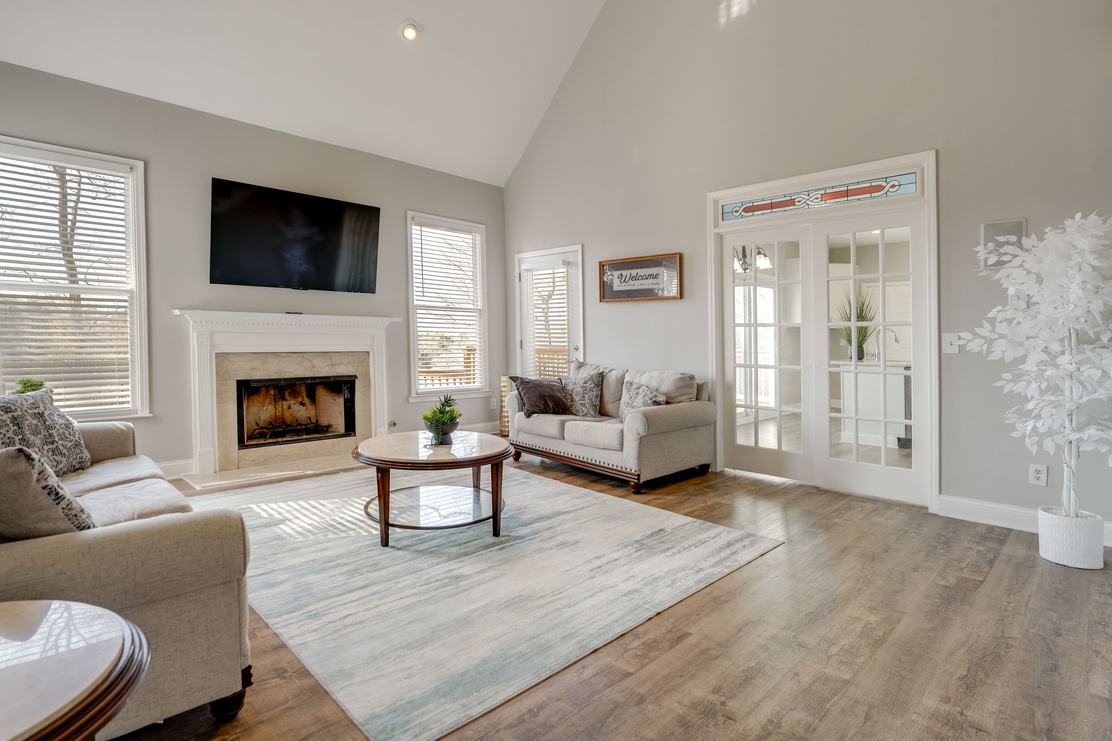 Living Room | Smart TV | 1st Floor