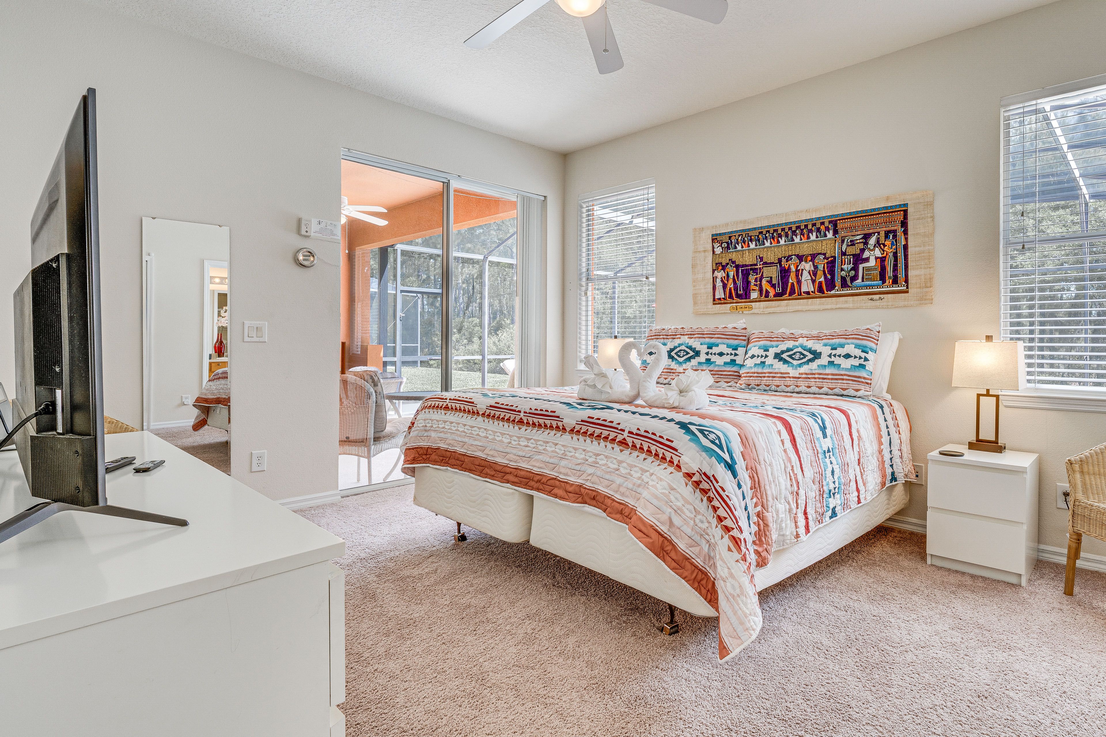 Bedroom 1 | King Bed