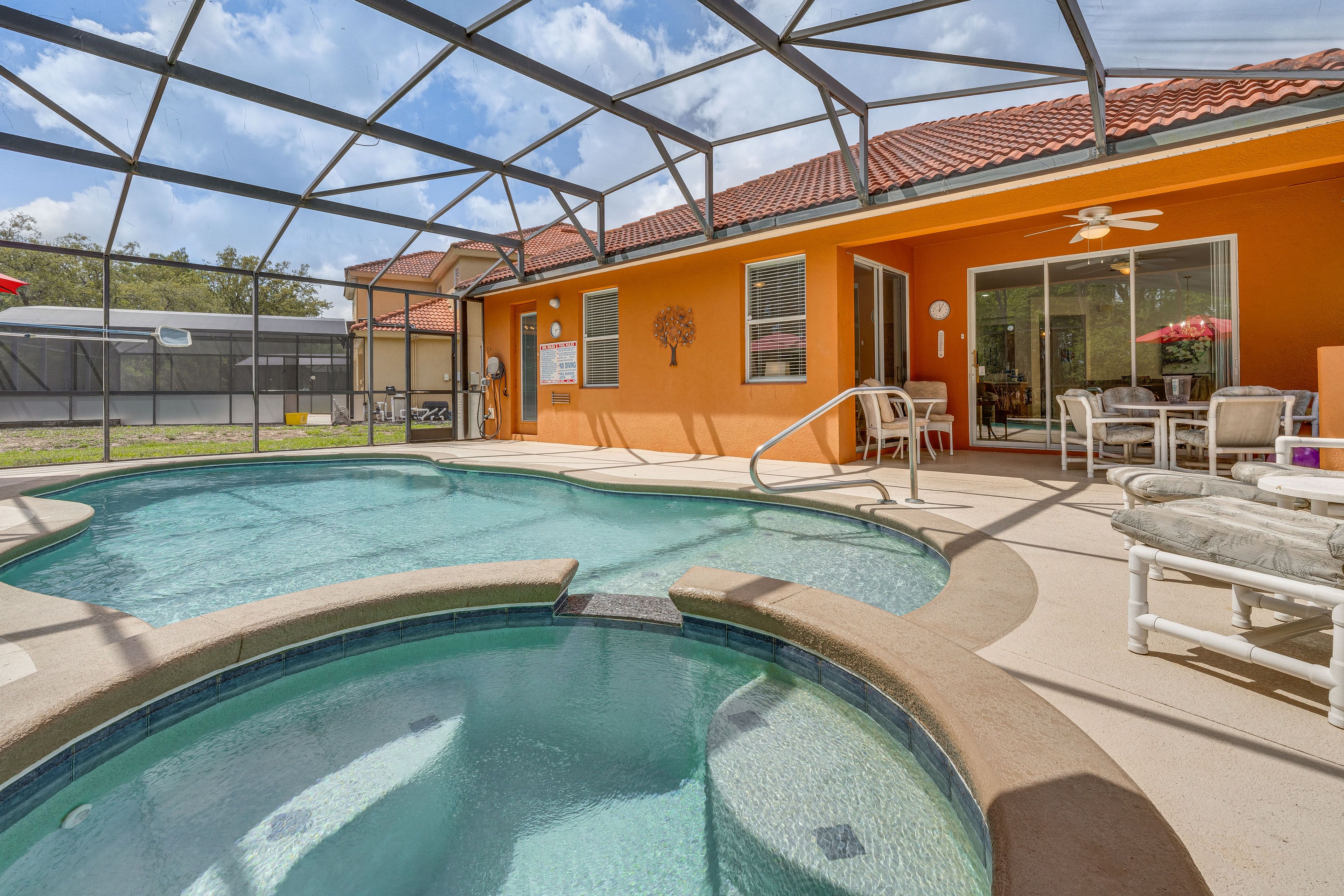 Davenport Vacation Rental | 4BR | 3BA | 1,689 Sq Ft | 2 Steps to Enter