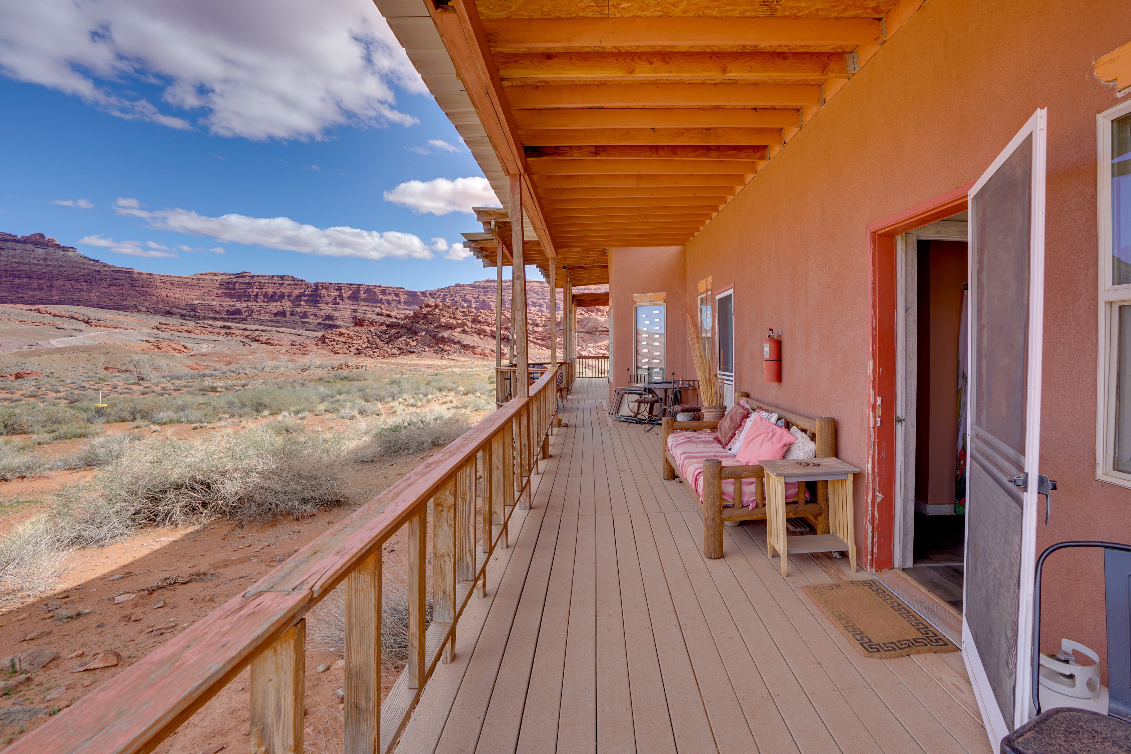Shared Deck | Parking at Main Lodge