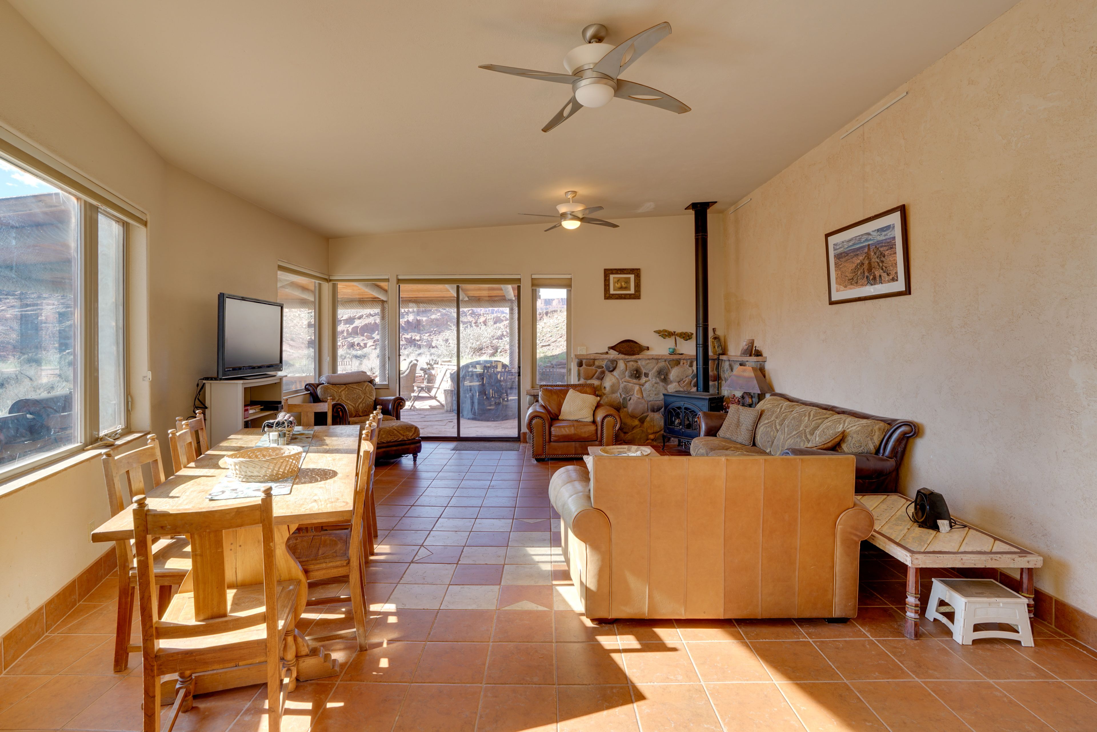 Living Room | Full Futon