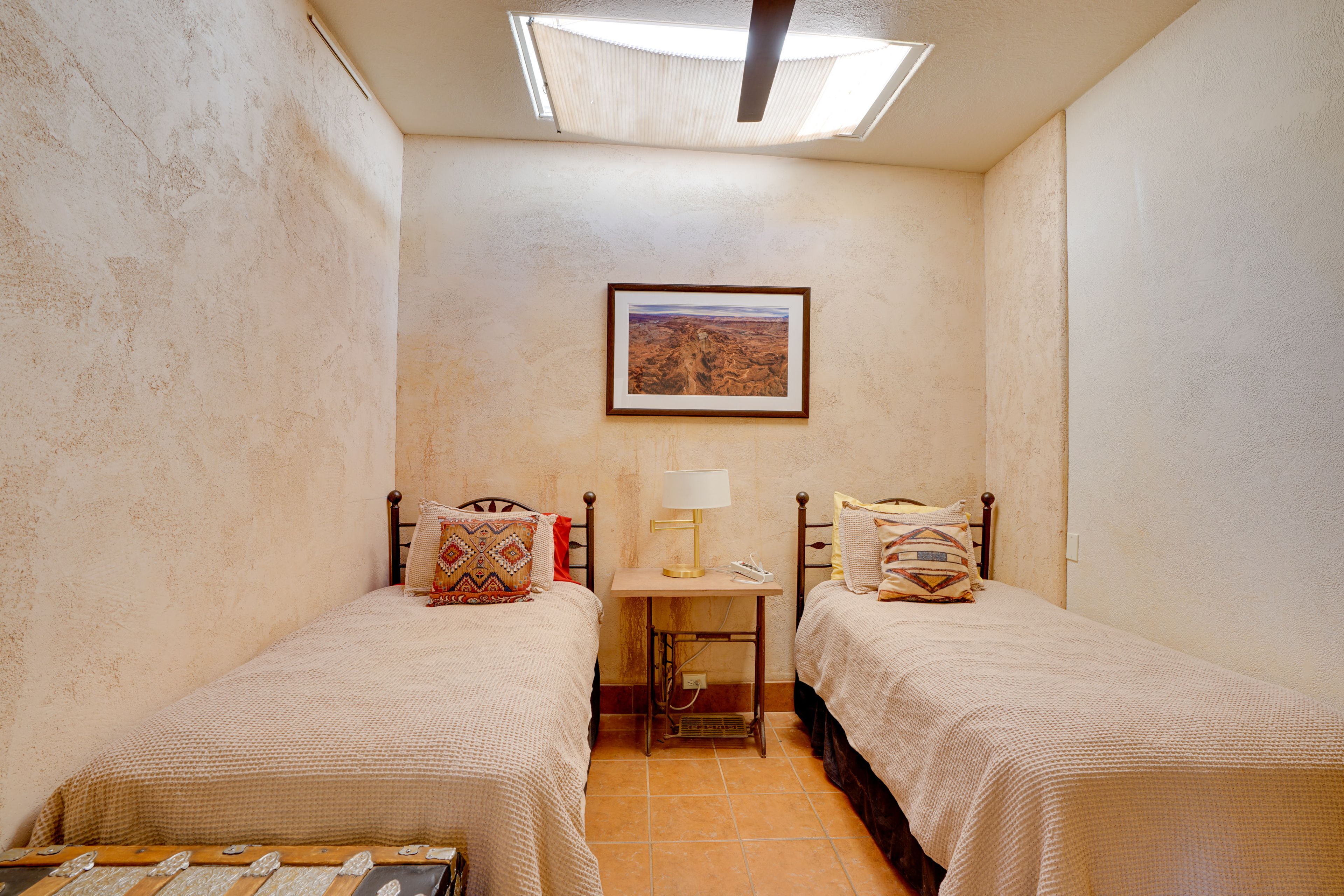 Bedroom 2 | 2 Twin Beds