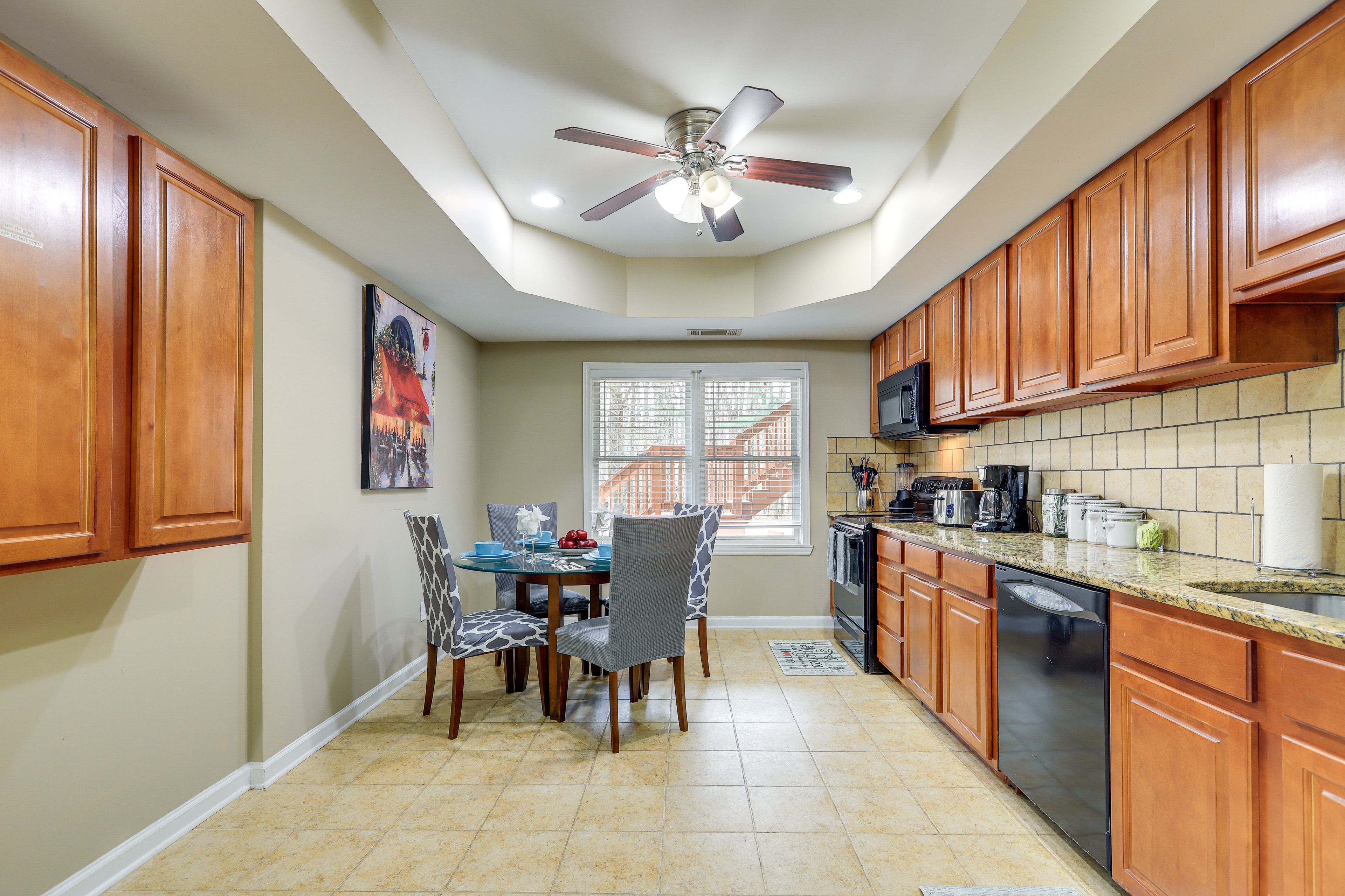 Kitchen | Coffee Maker | Dining Area