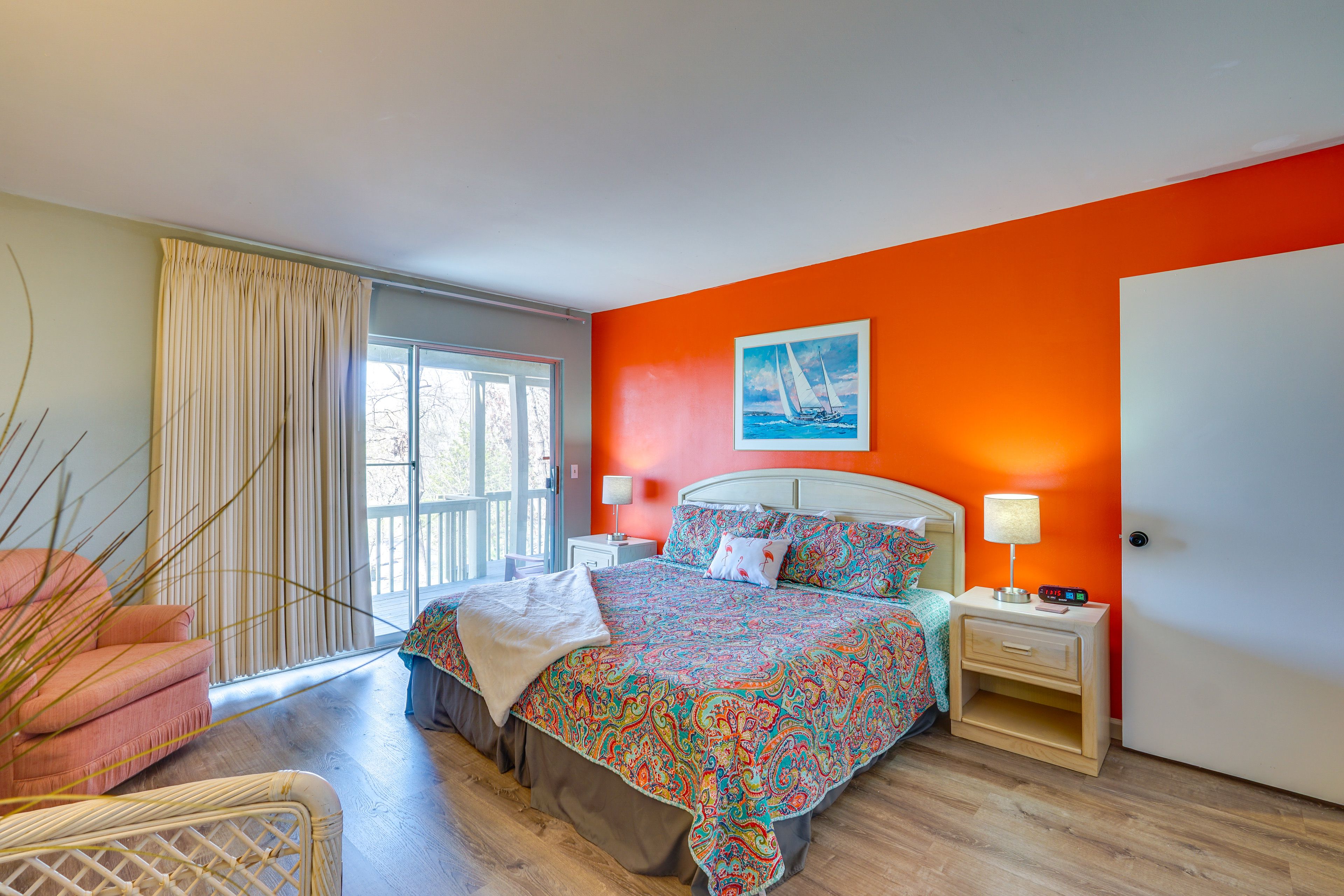 Bedroom 1 | King Bed