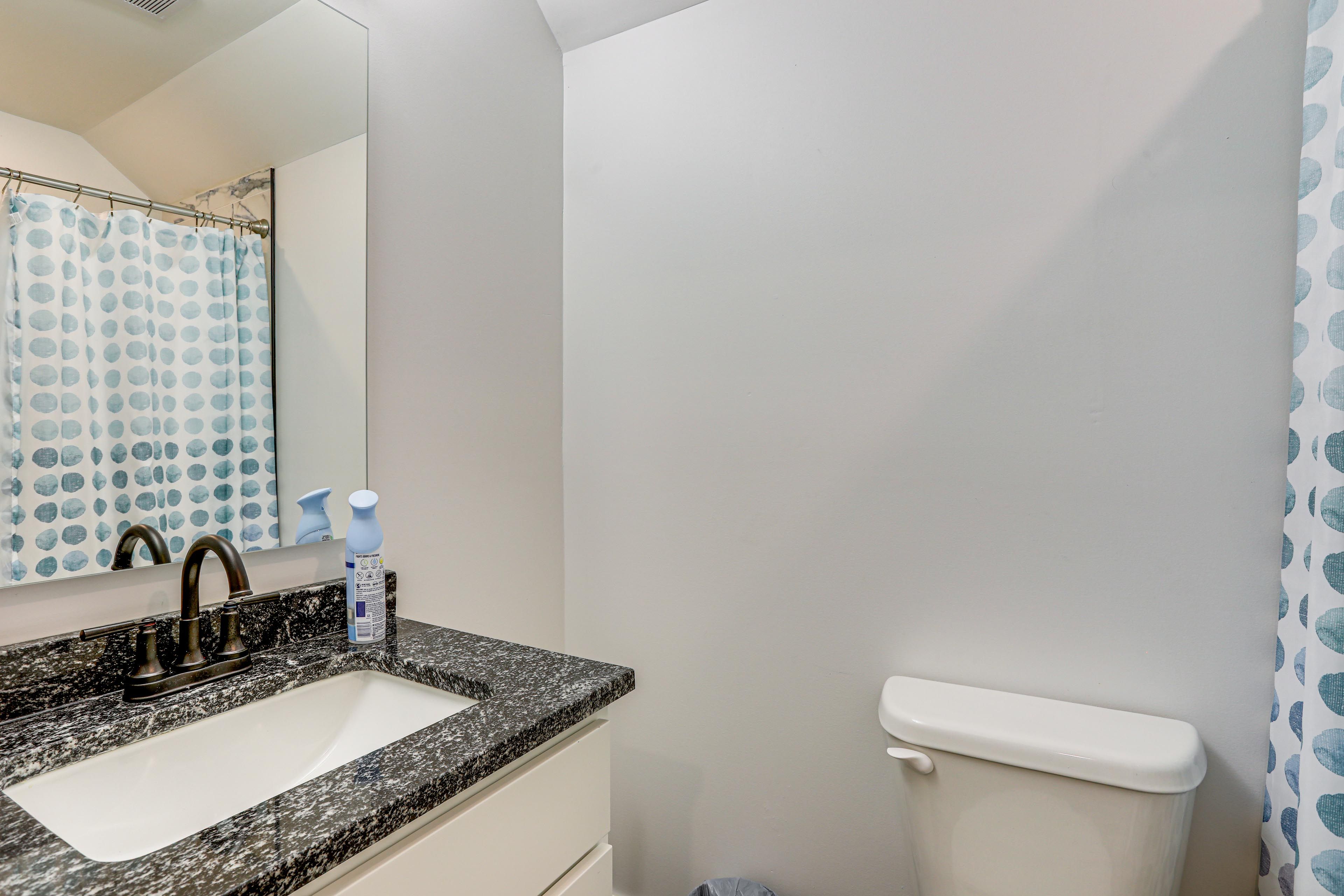 Full Bathroom | Loft