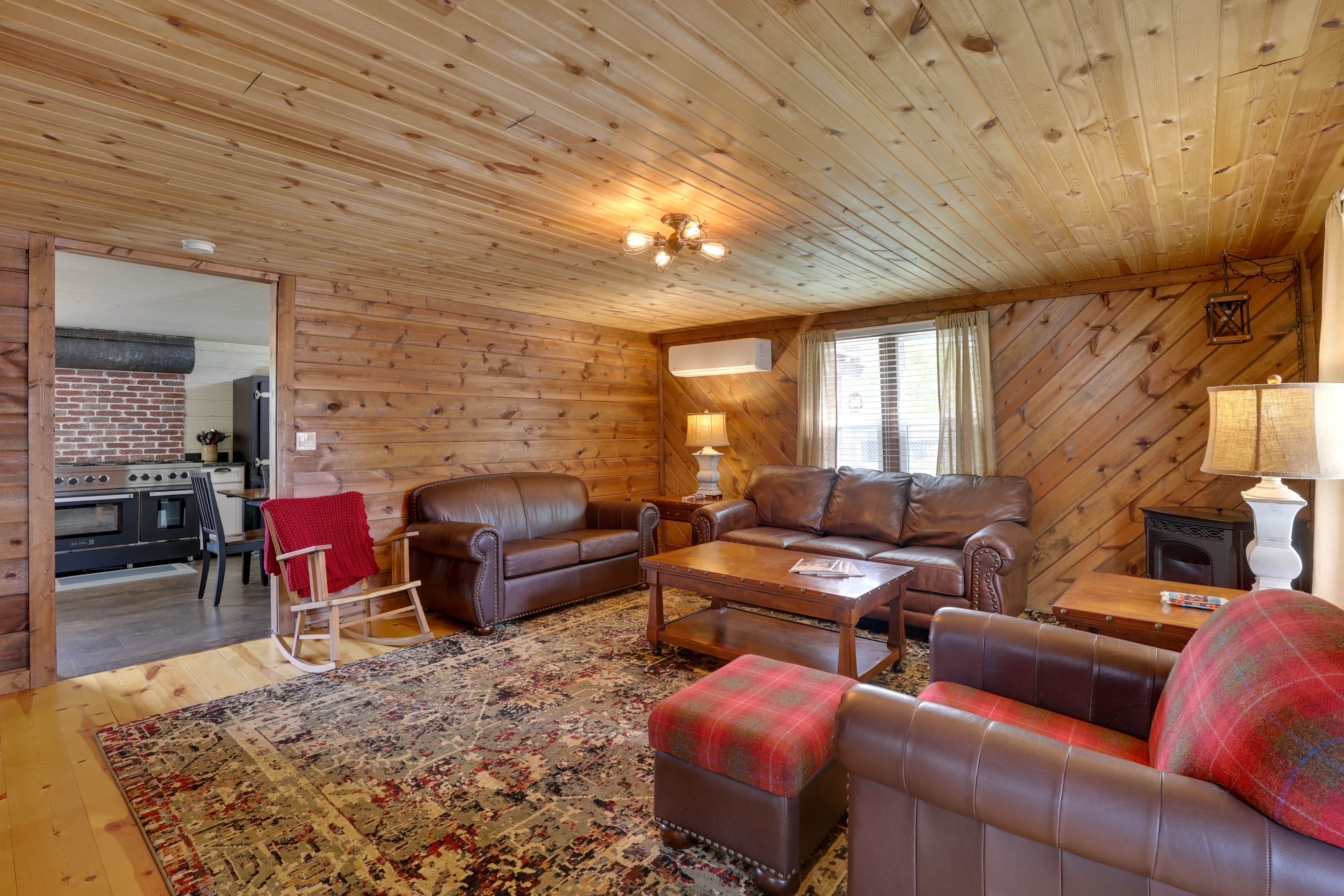 Living Room | Sleeper Sofa