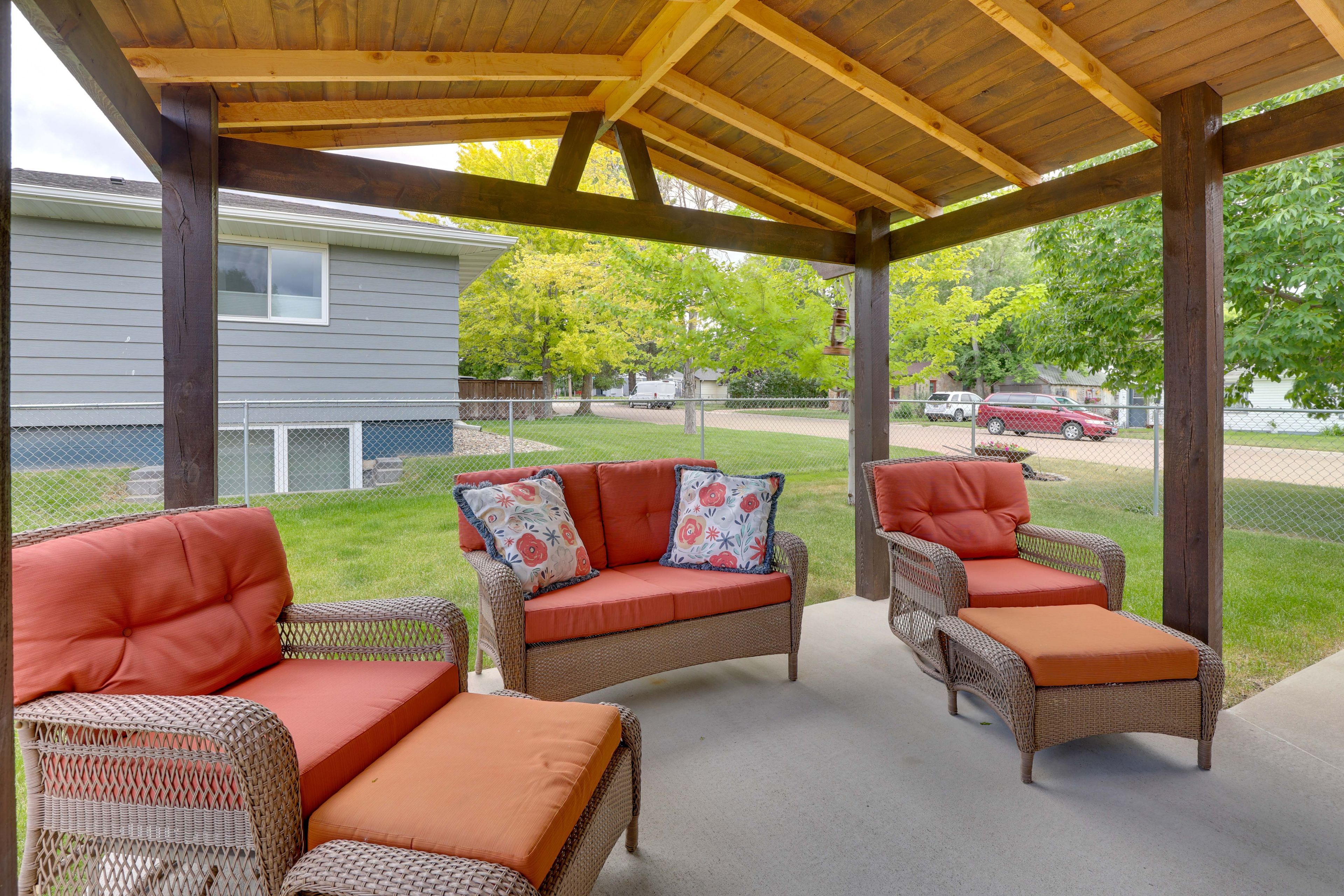 Covered Patio | Private Yard
