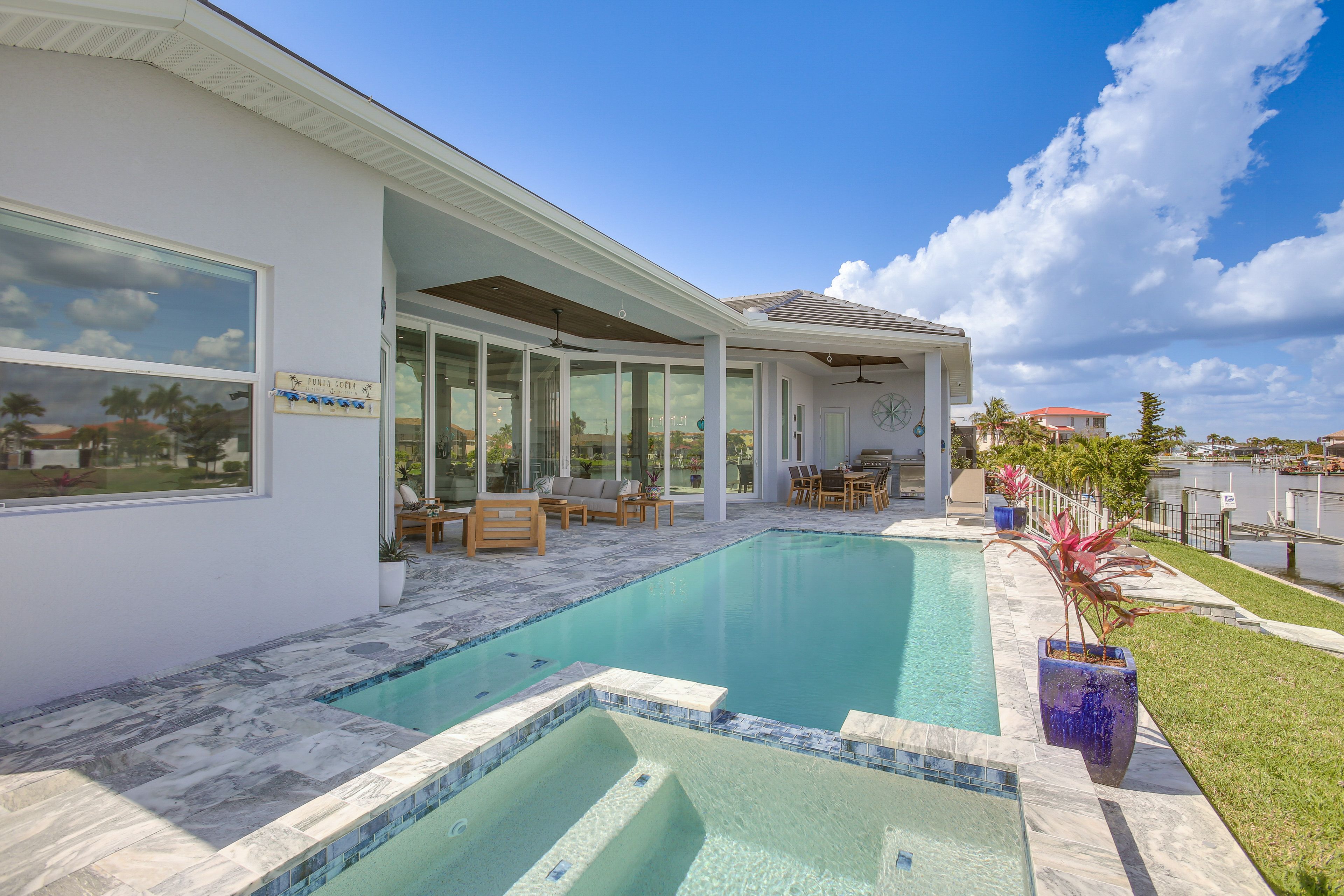 Pool | Sitting Pool | Canal Views