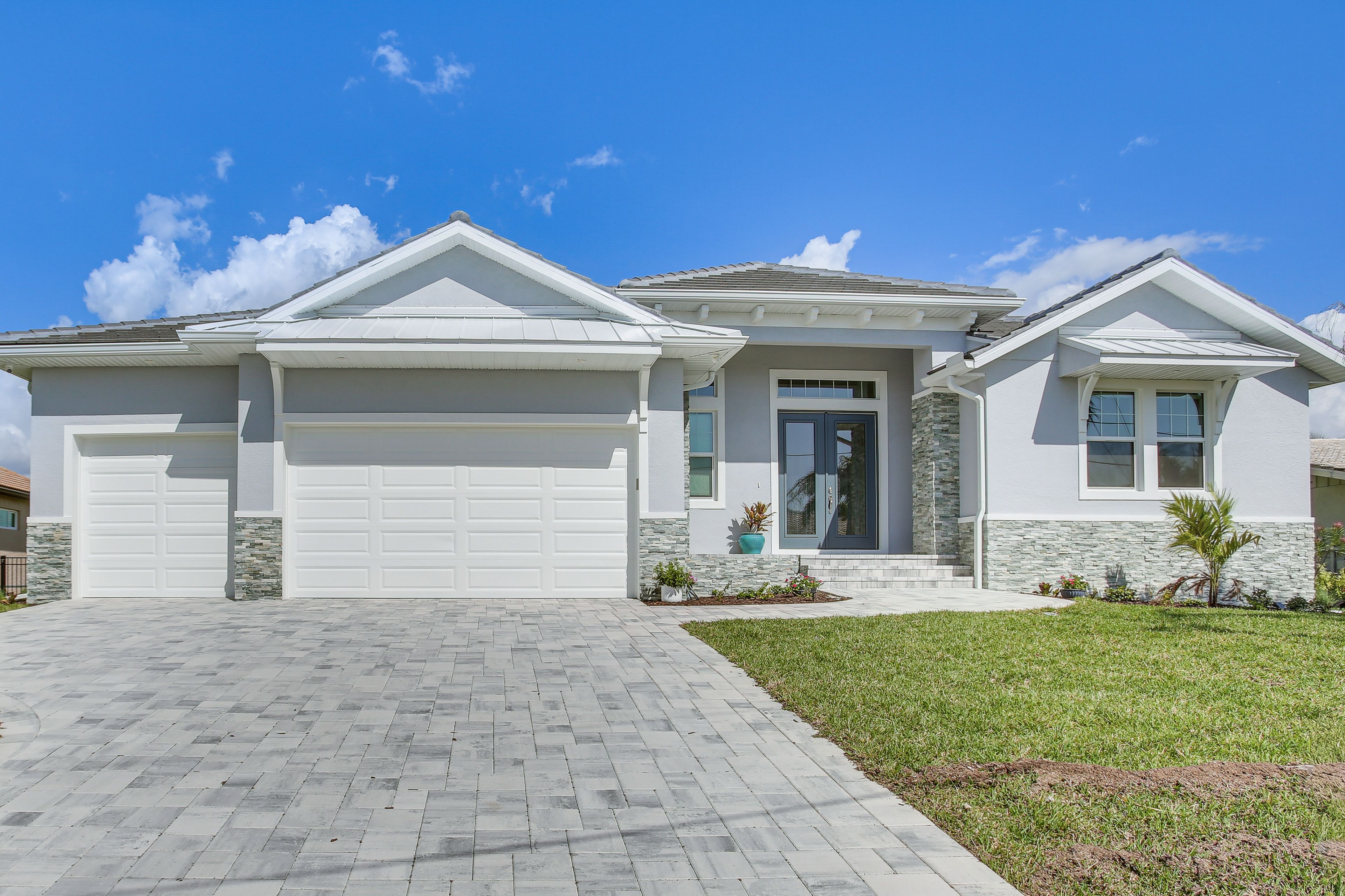 Parking | Garage (1 Vehicle) | Driveway (2 Vehicles)