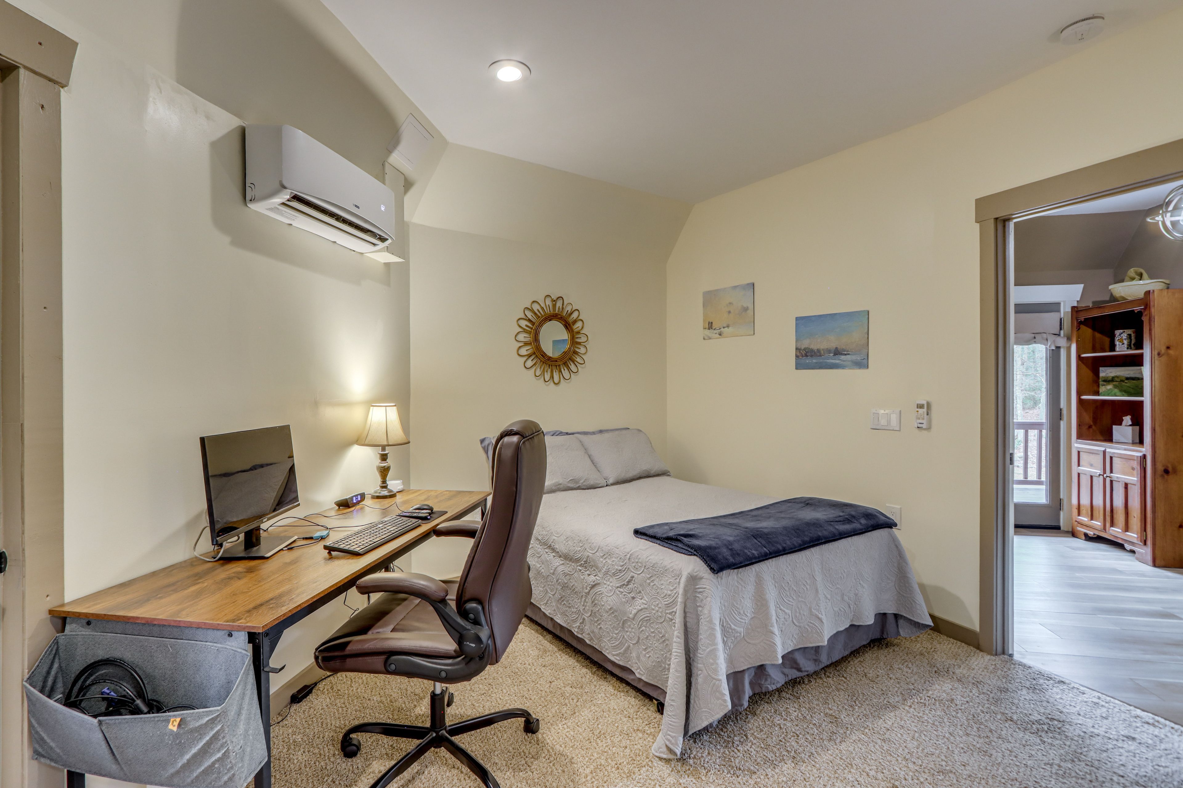 Bedroom 2 | Full Bed | Lower Level