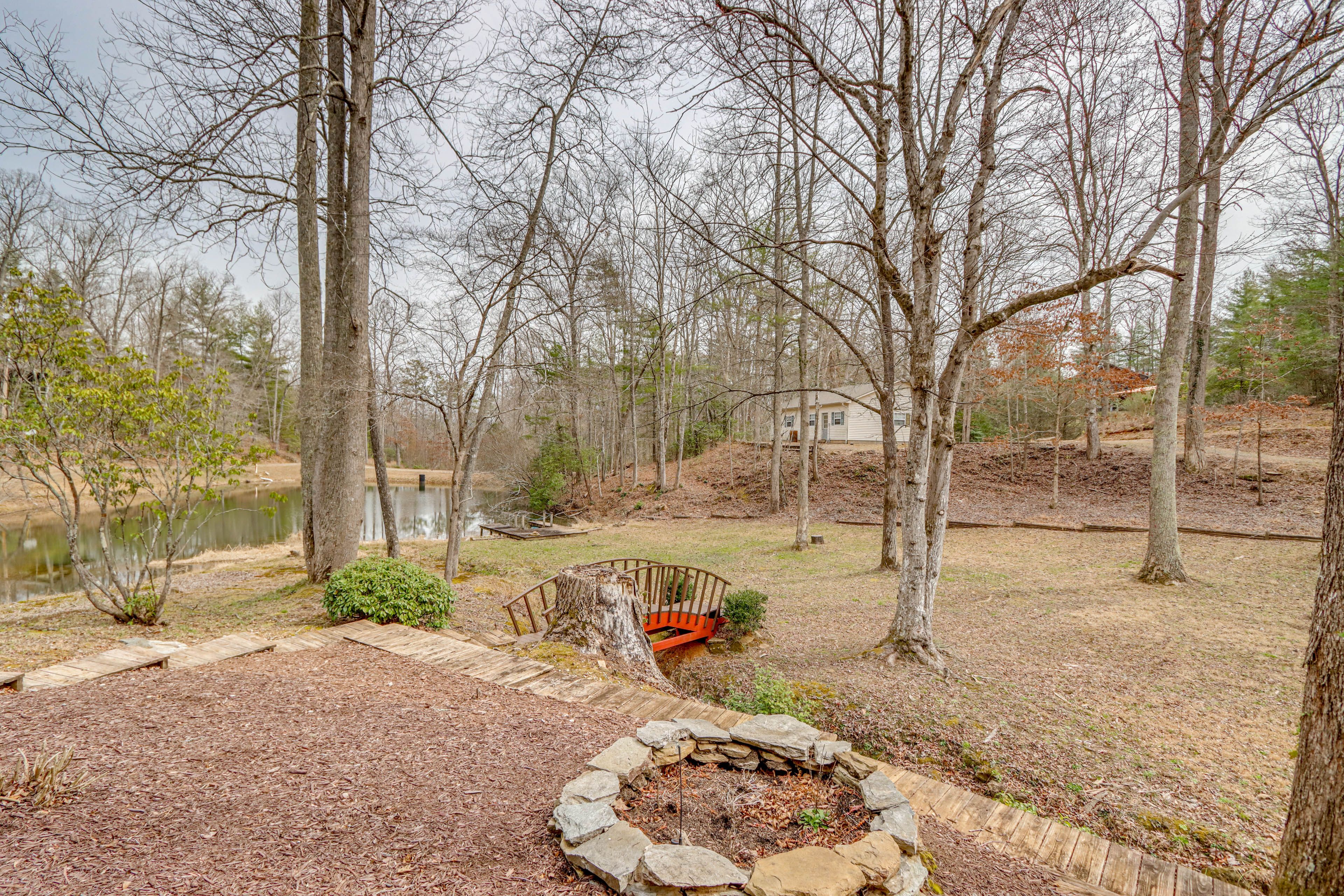 Driveway Parking | 3 Vehicles