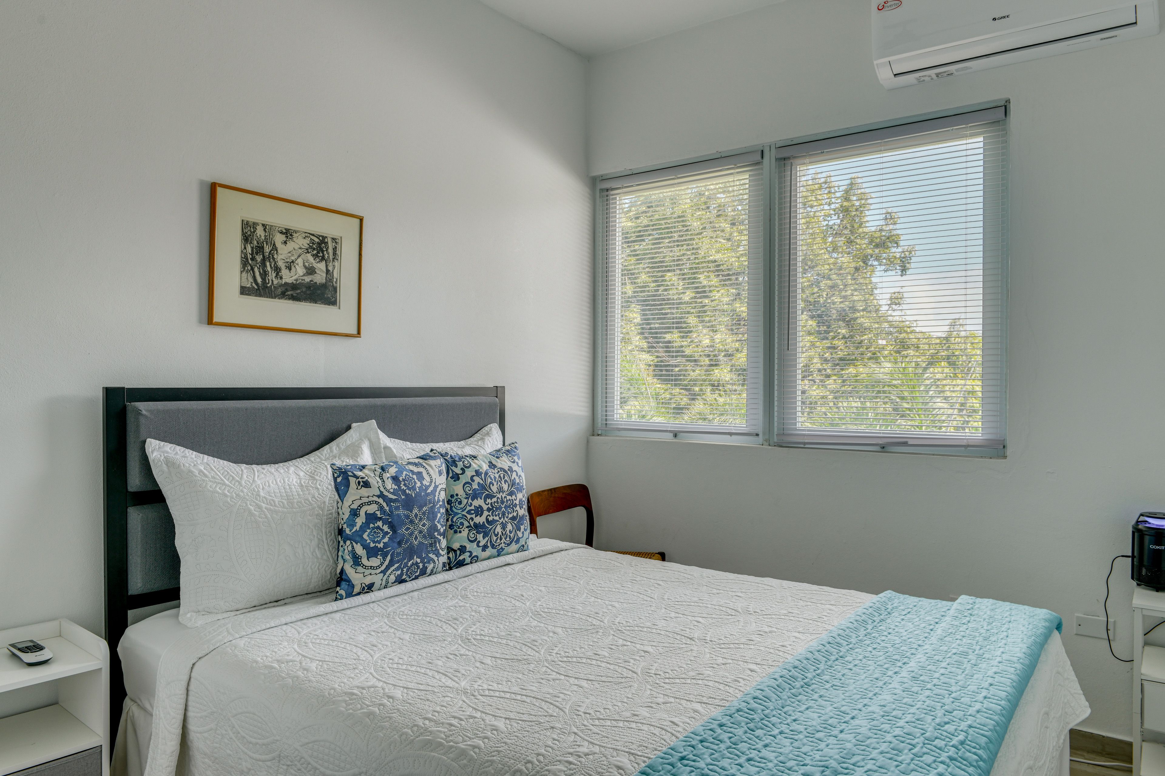 Bedroom 2 | Queen Bed