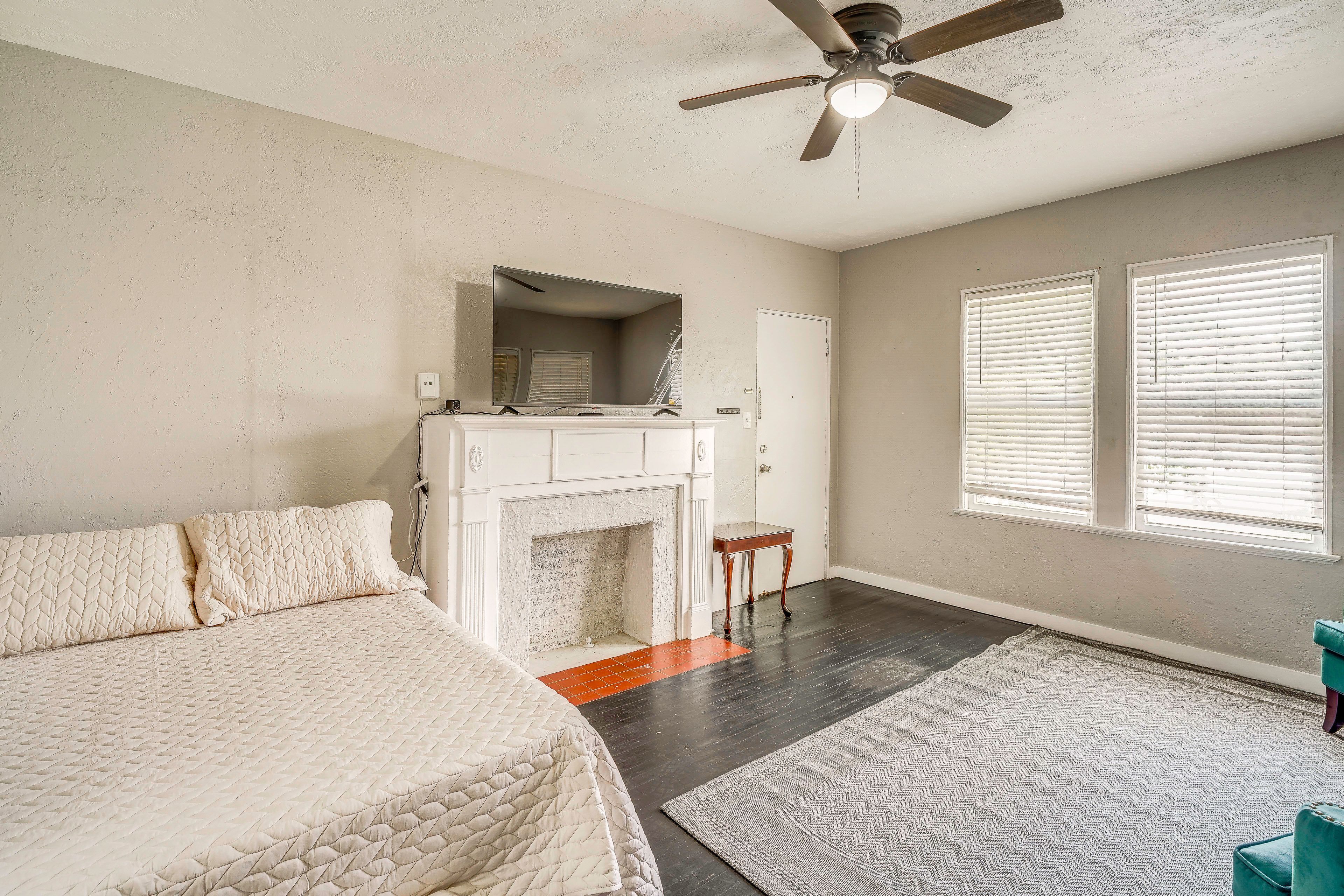 San Antonio Vacation Rental | Studio | 1BA | 610 Sq Ft