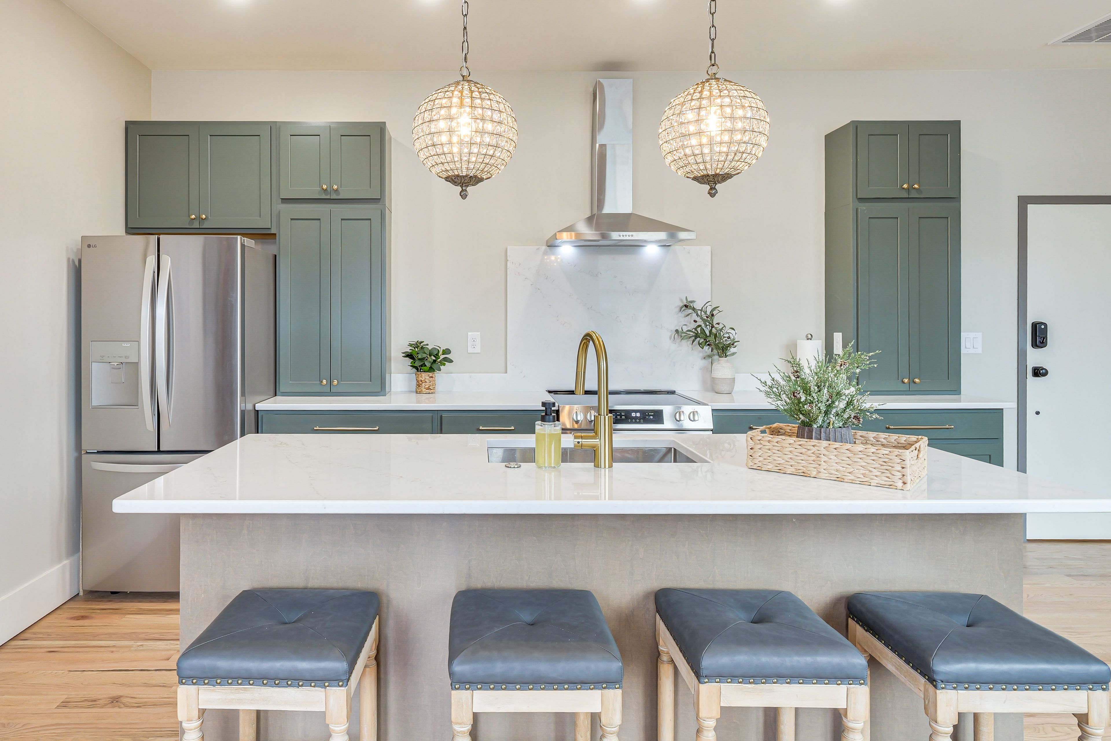 Kitchen | Dishwasher | Drip Coffee Maker