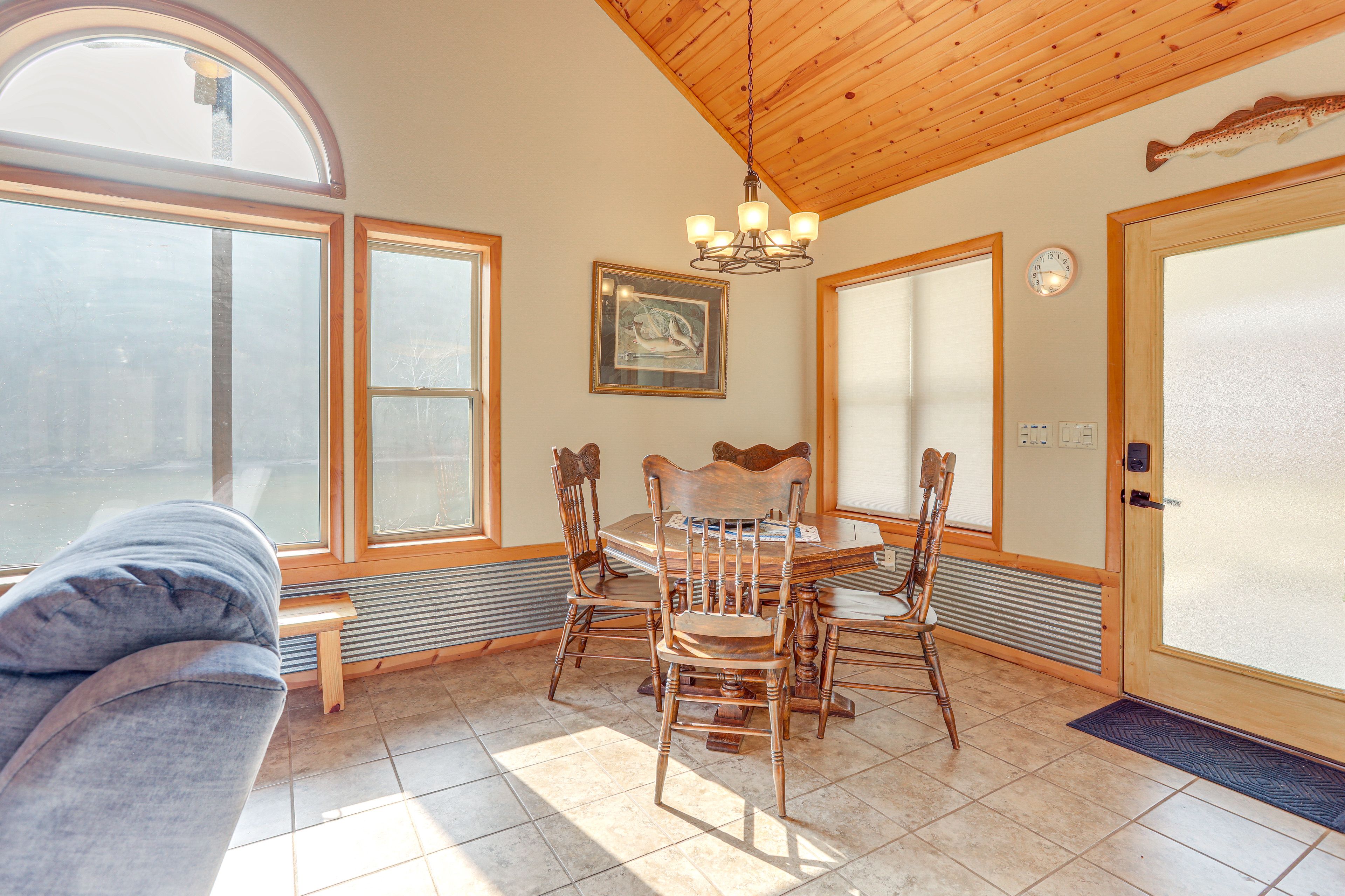 Dining Area | 1st Floor