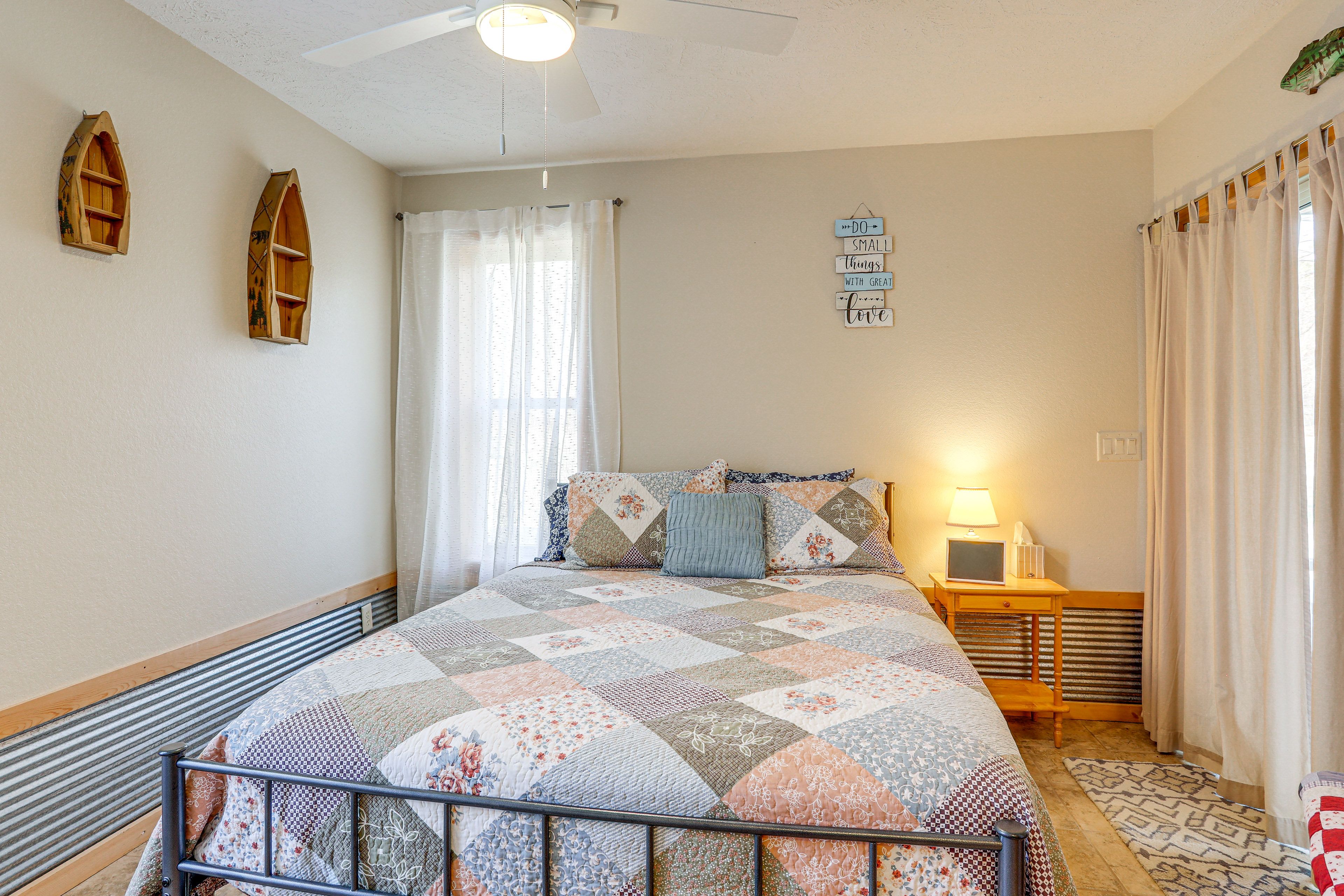 Bedroom 1 | 1st Floor | Queen Bed