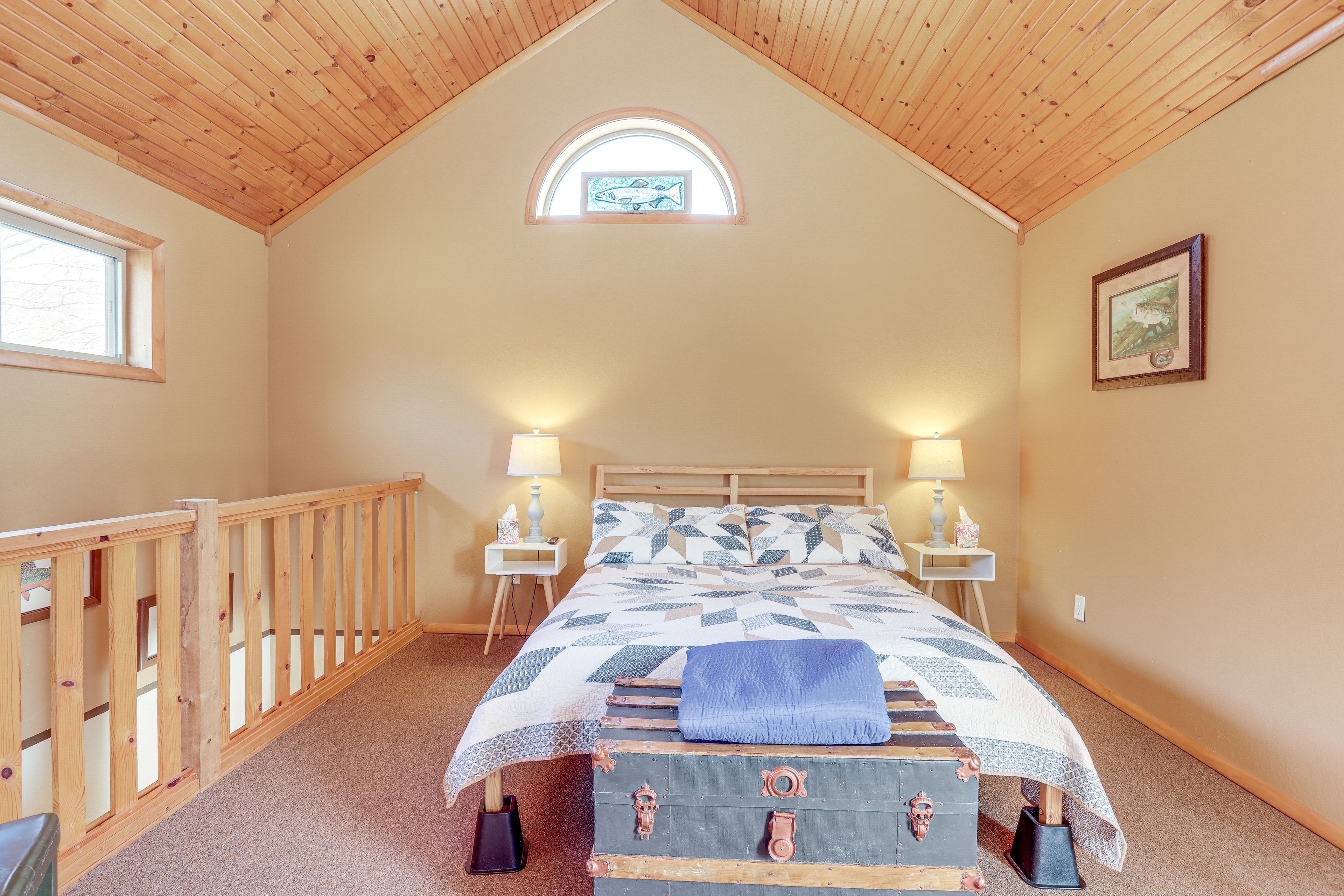 Bedroom 2 | 2nd Floor | Queen Bed