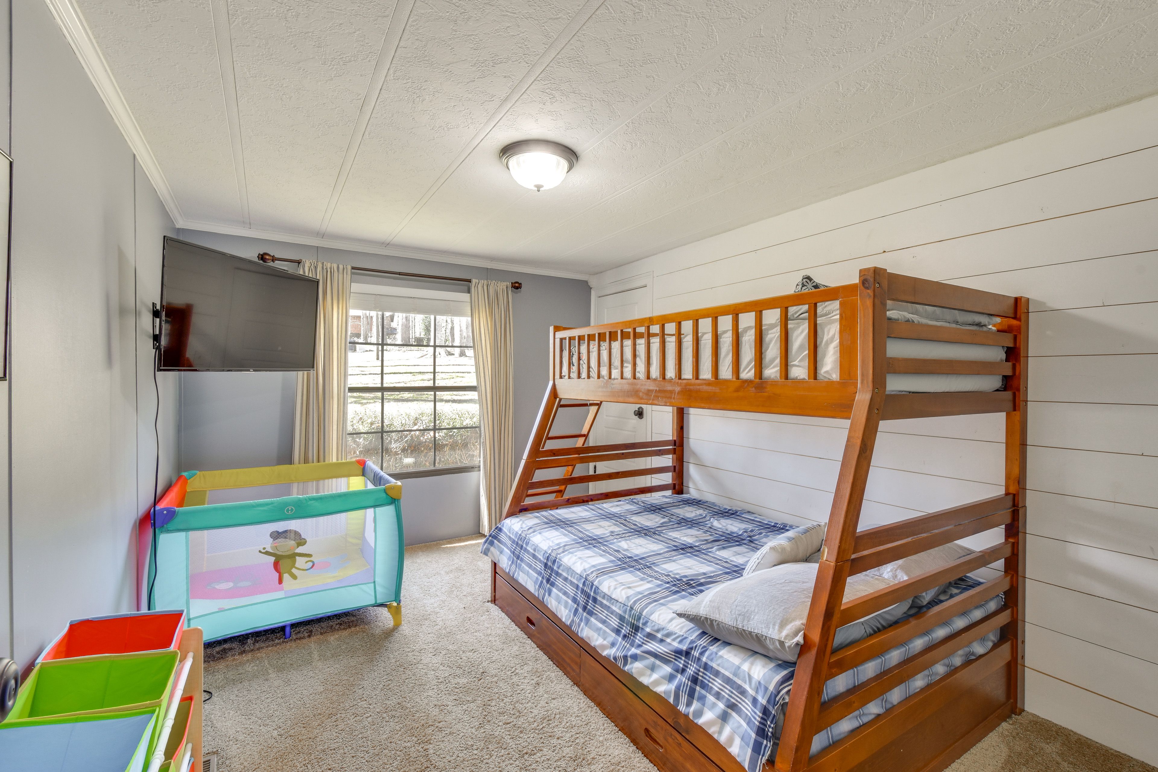 Bedroom 4 | Twin/Full Bunk Bed | Main Level