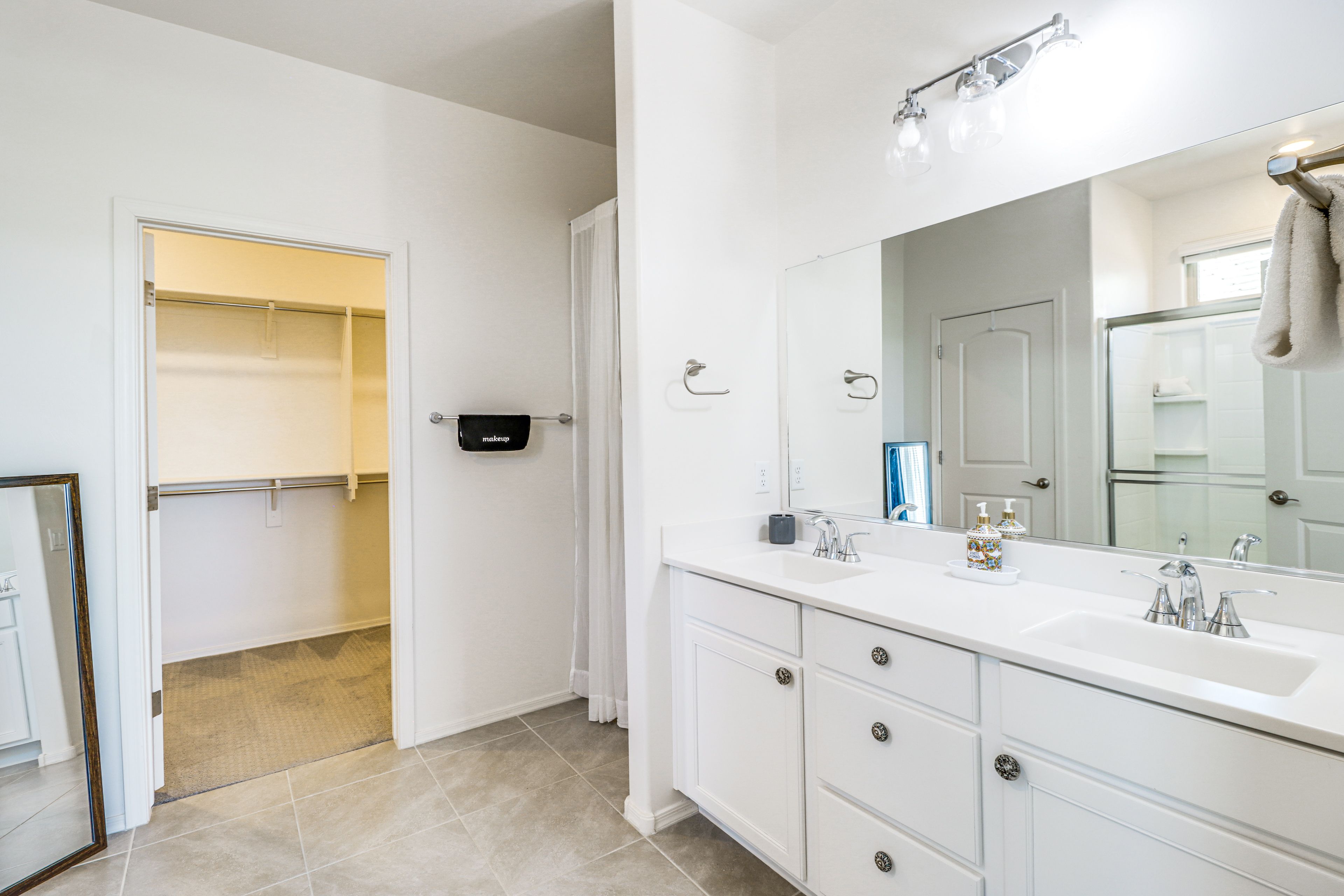 En-Suite Bathroom