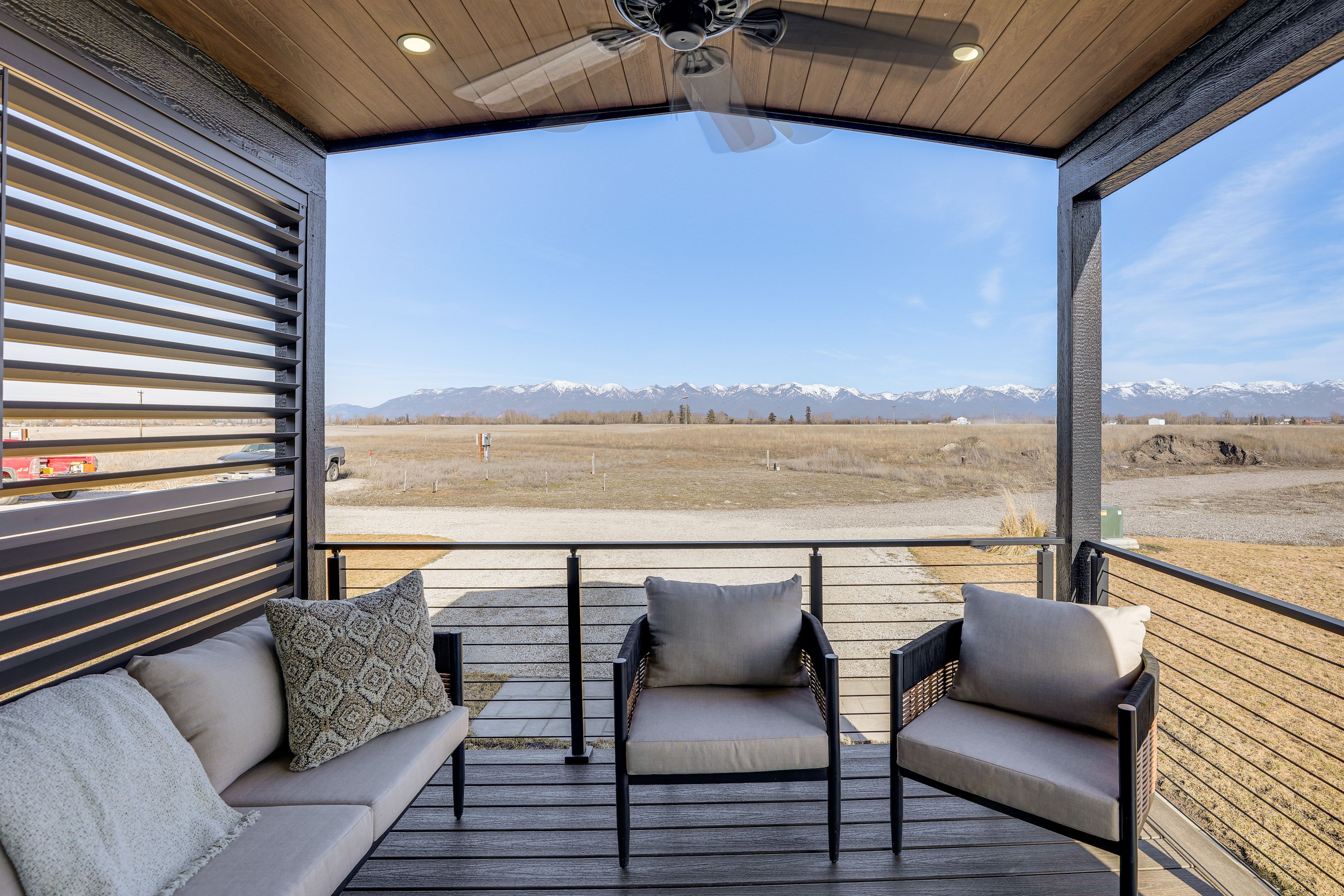 Covered Patio | Panoramic Mountain Views