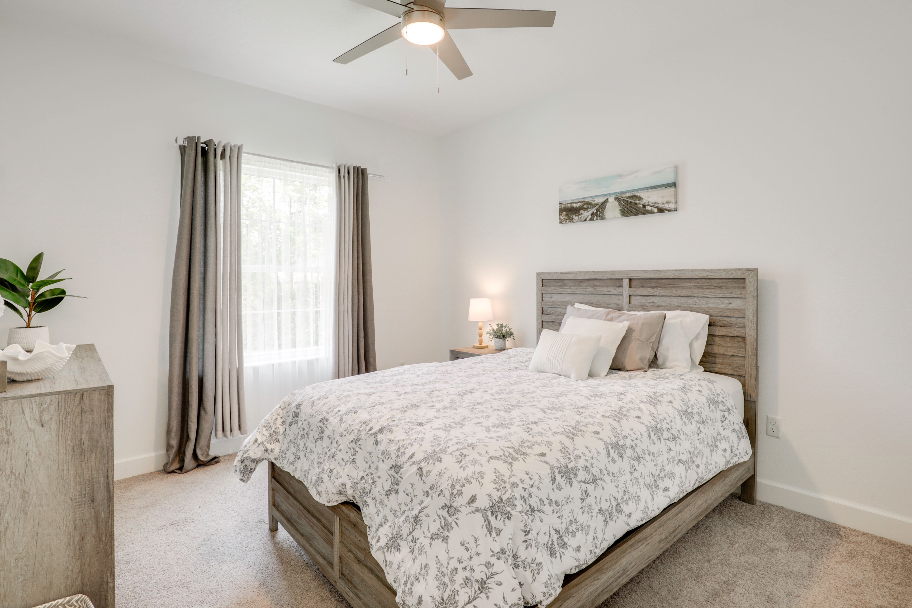 Bedroom 3 | Queen Bed