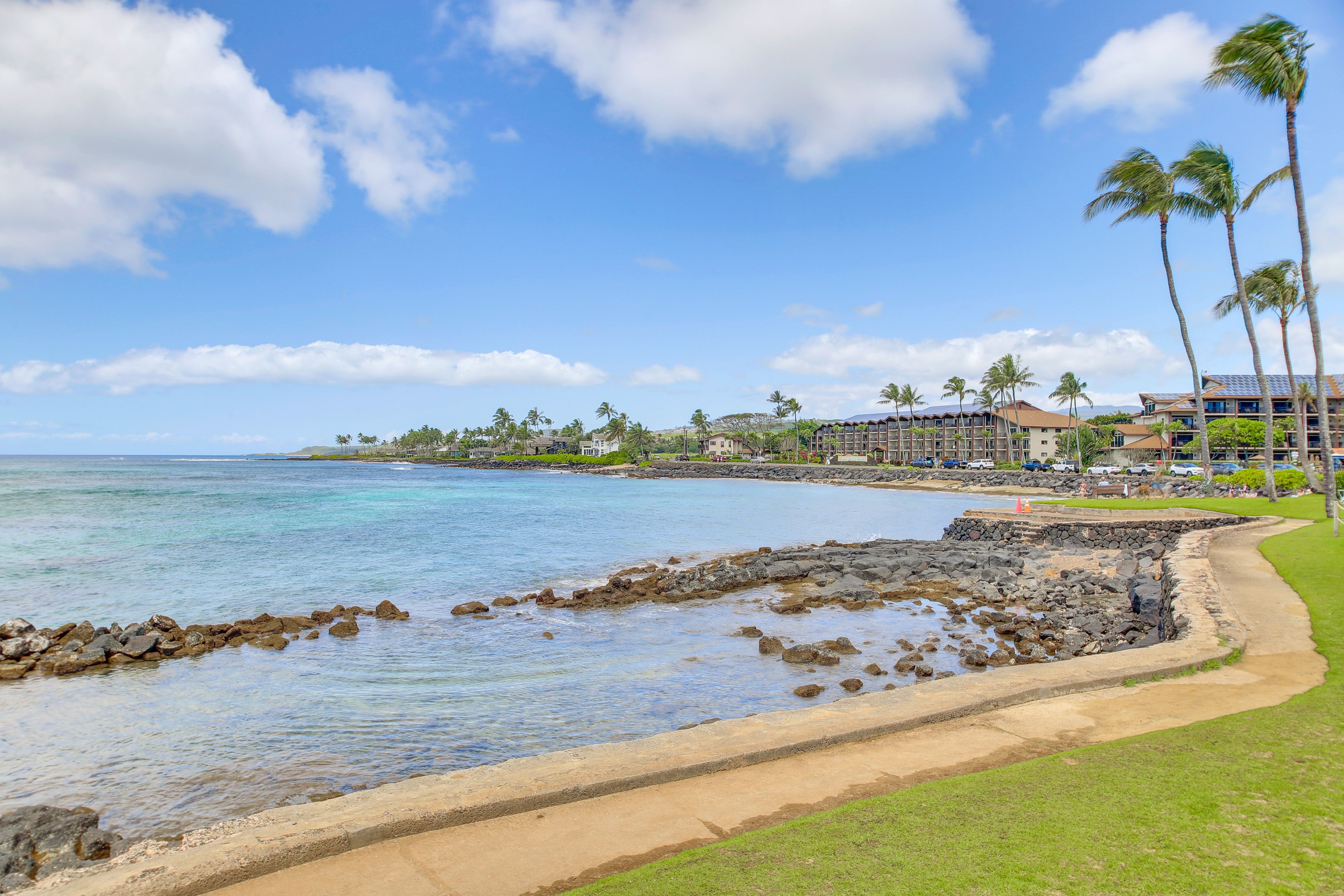 Kuhio Shores | Oceanfront Condo