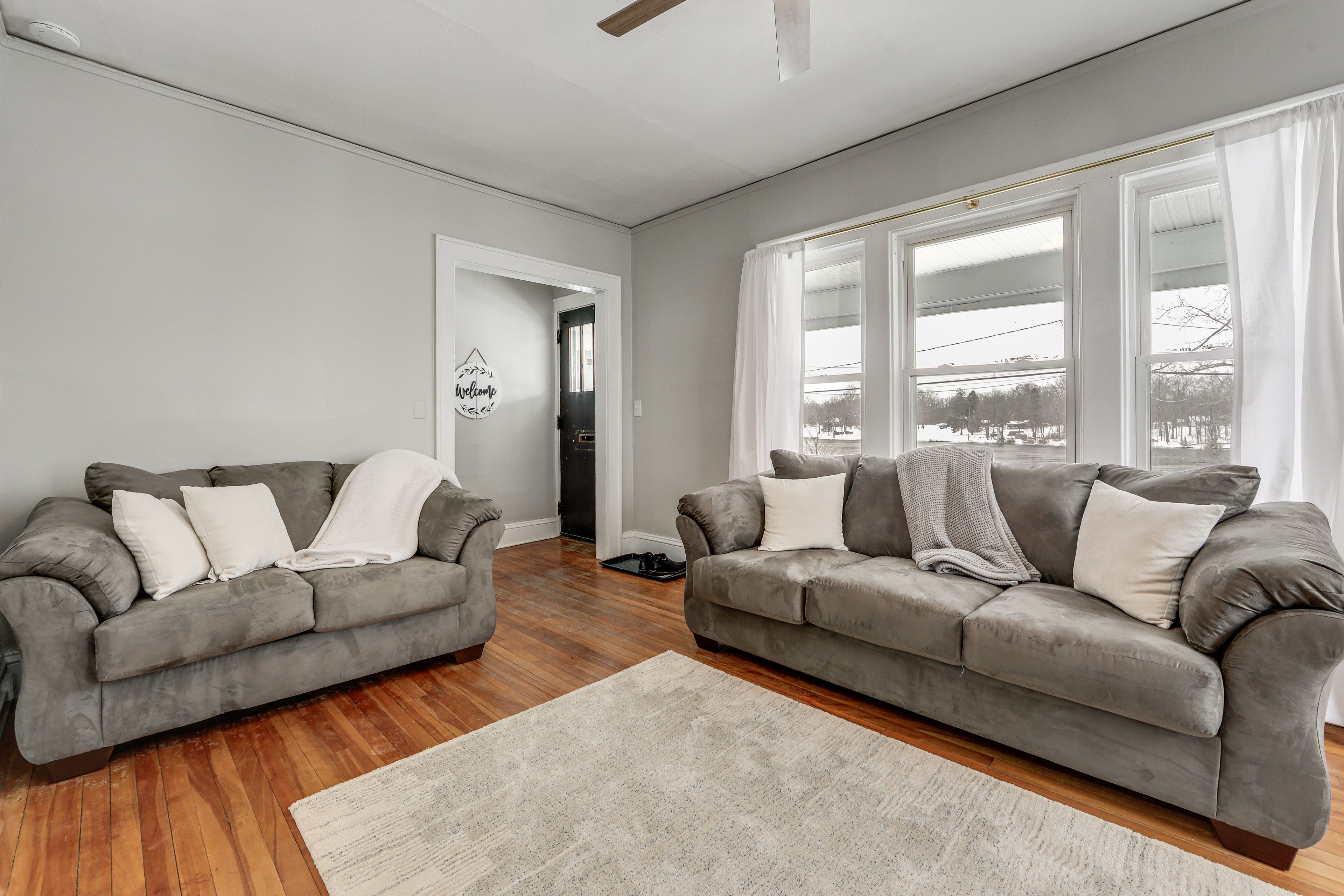 Living Room | Smart TV