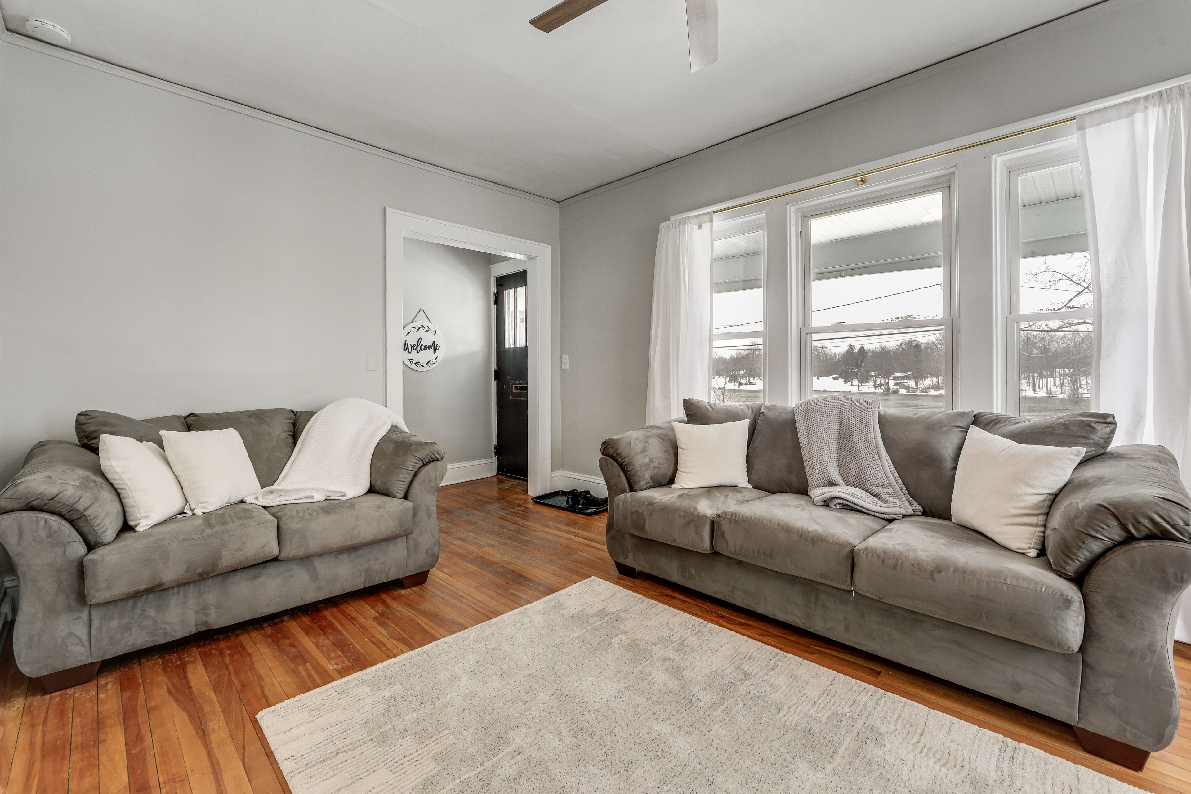 Living Room | Smart TV