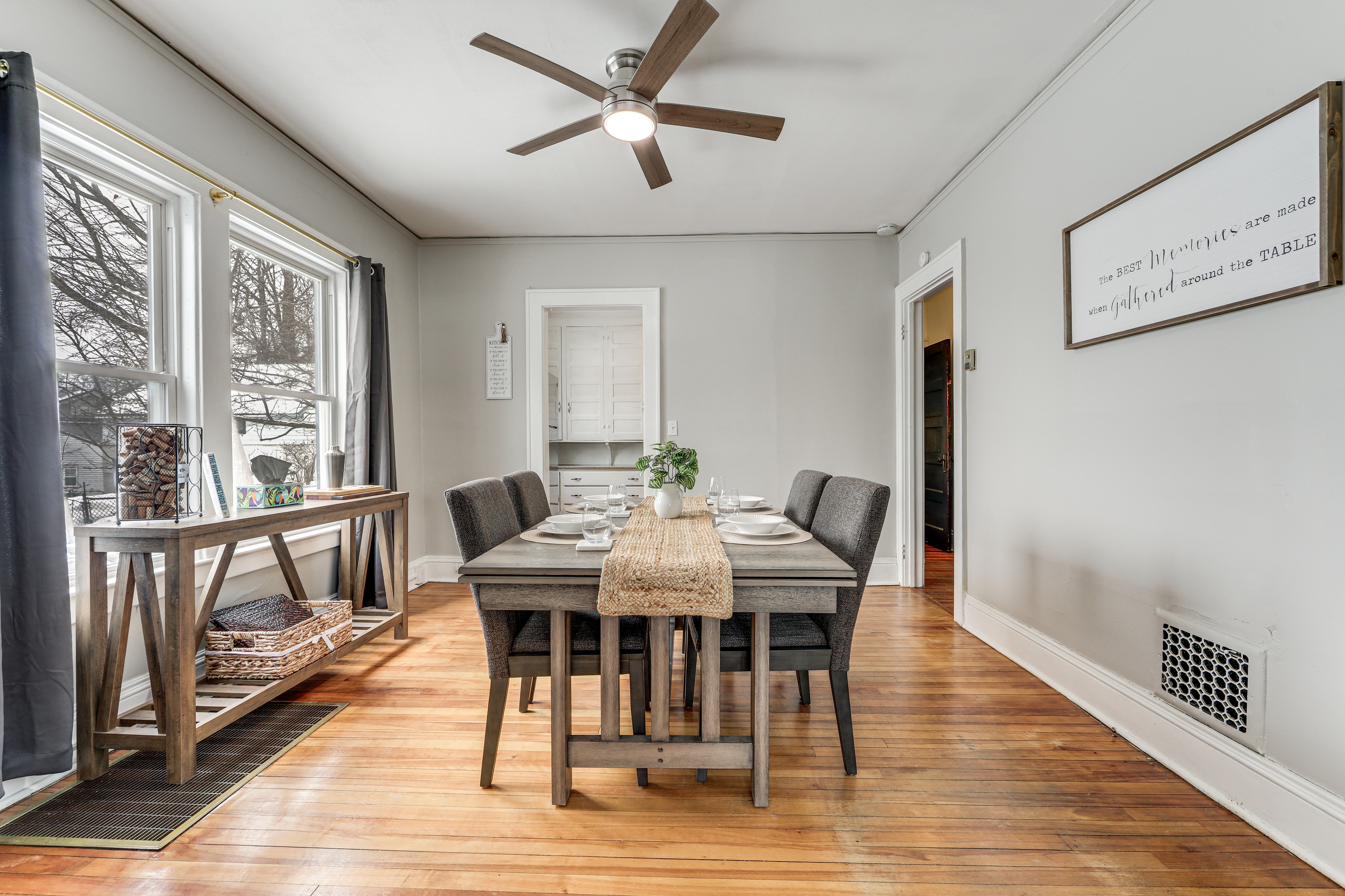 Dining Room | Single-Story Unit