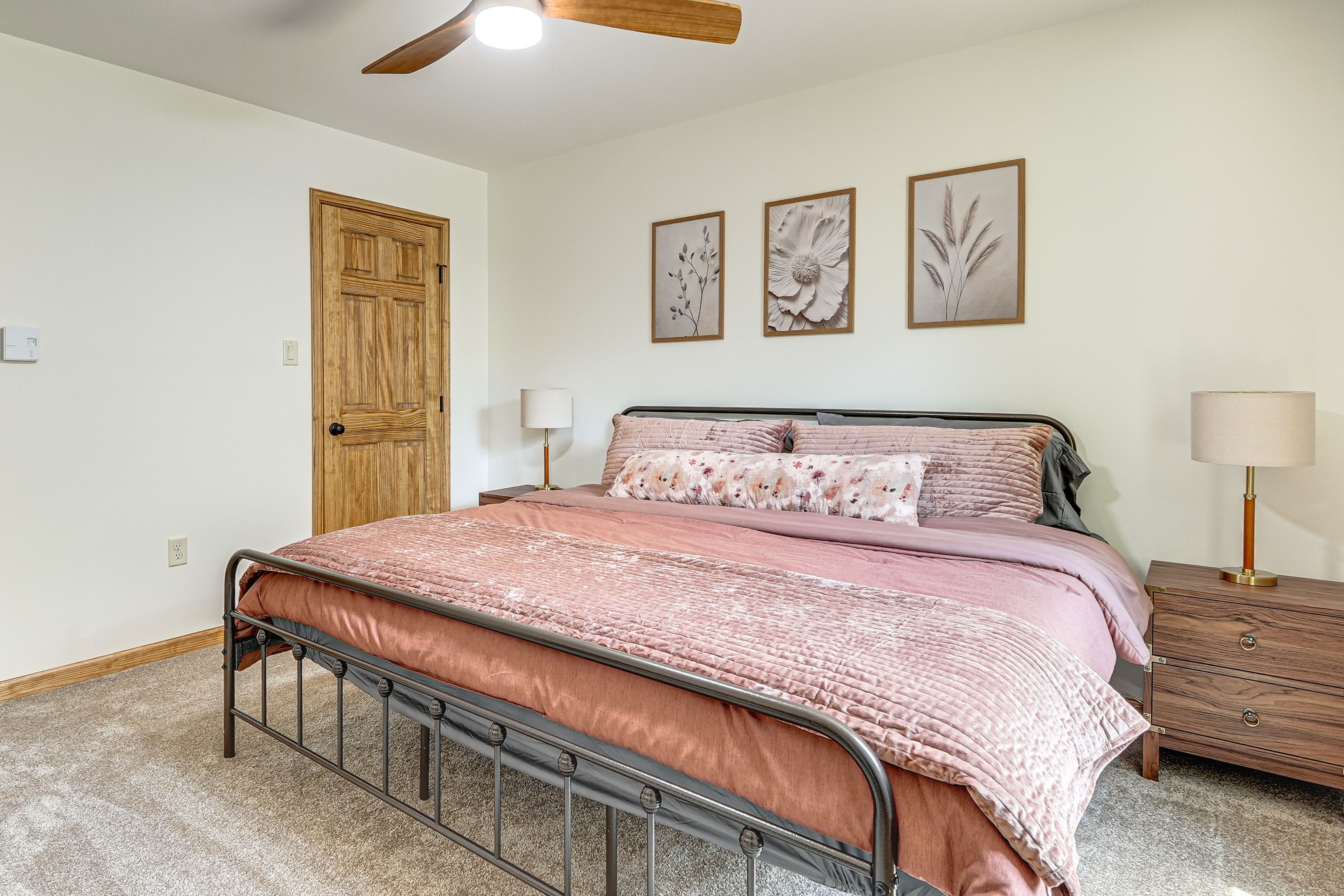 Bedroom 1 | King Bed | Upper Level