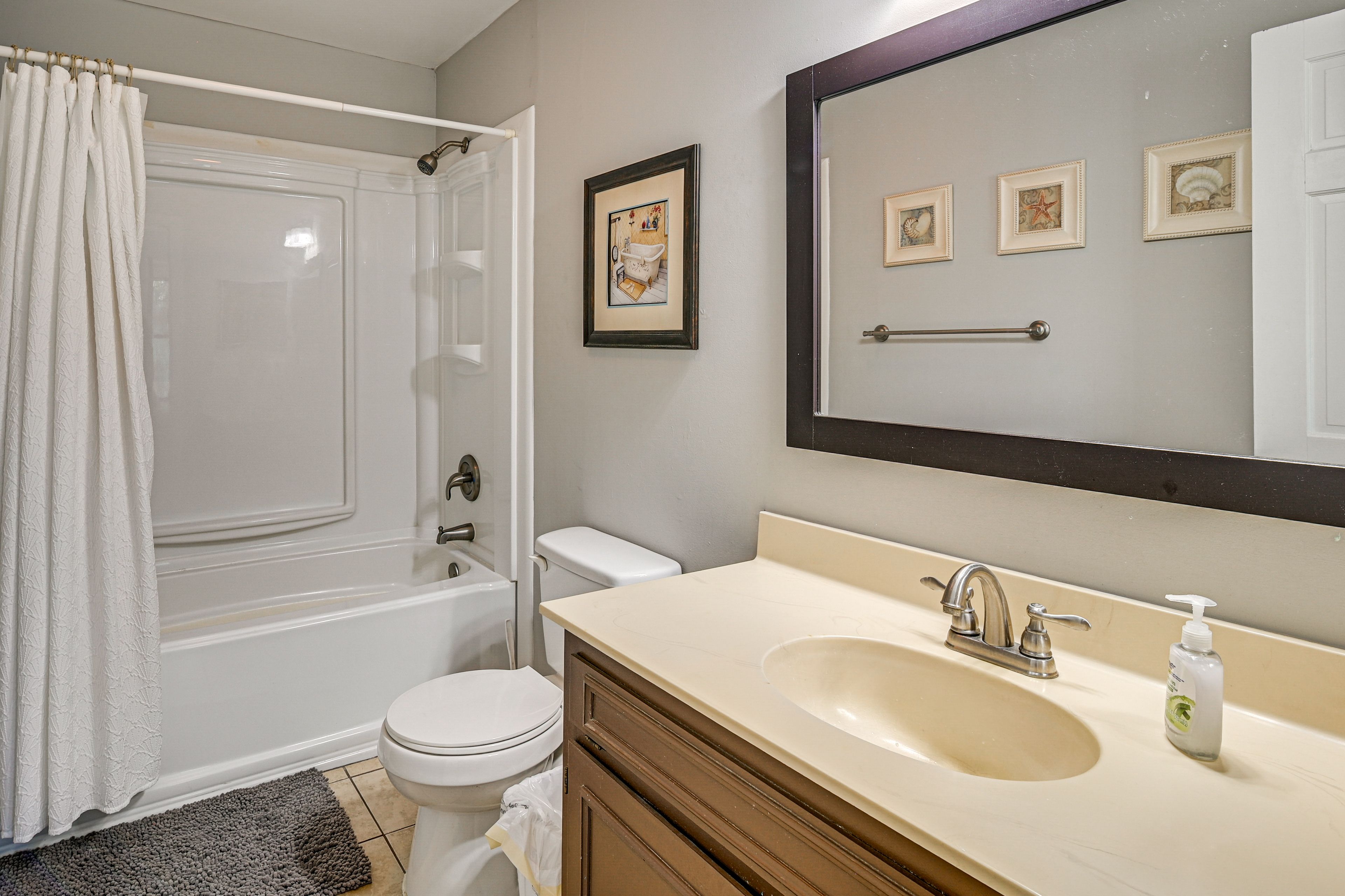 Bathroom | Upper Level
