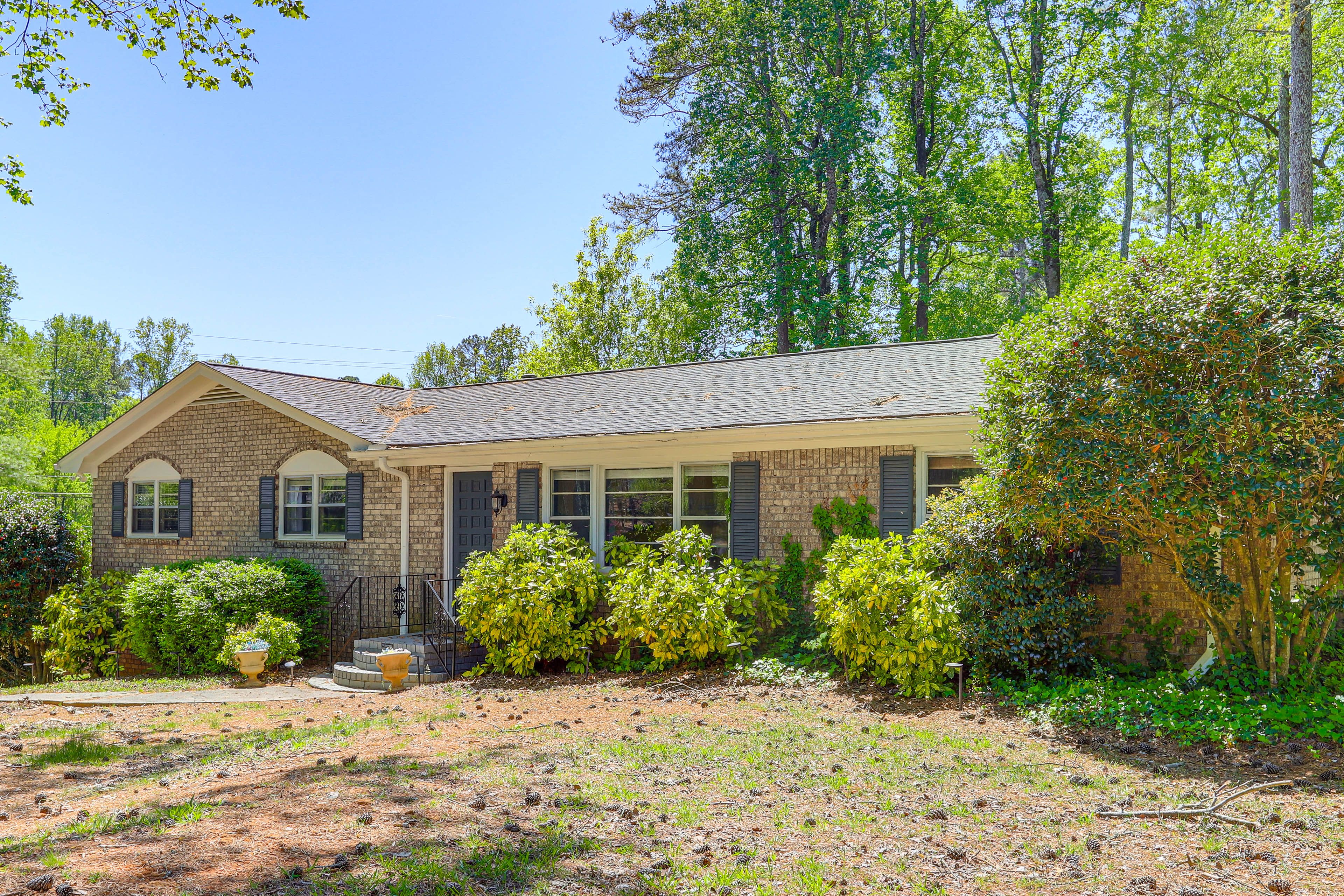 Exterior | 2-Story Home