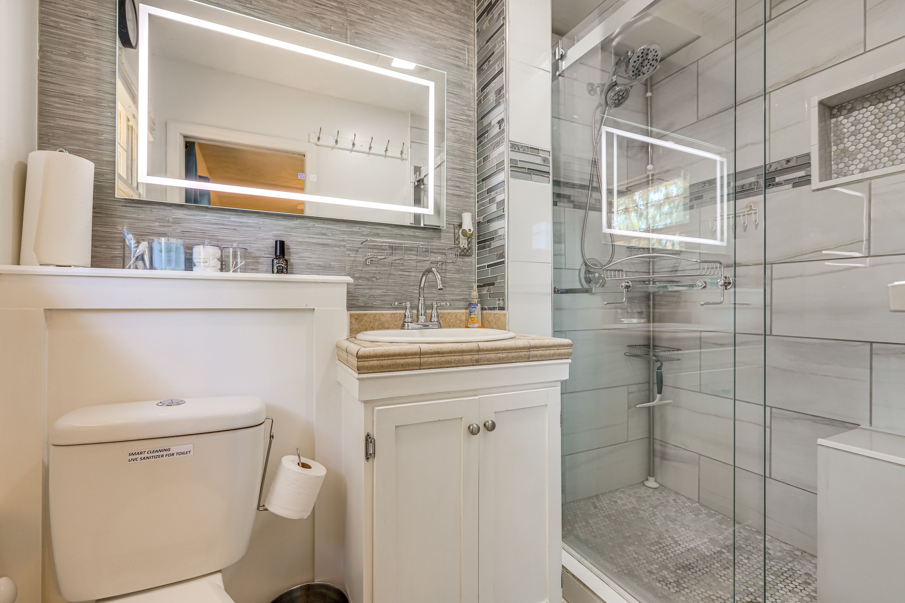 Full Bathroom | 1st Floor