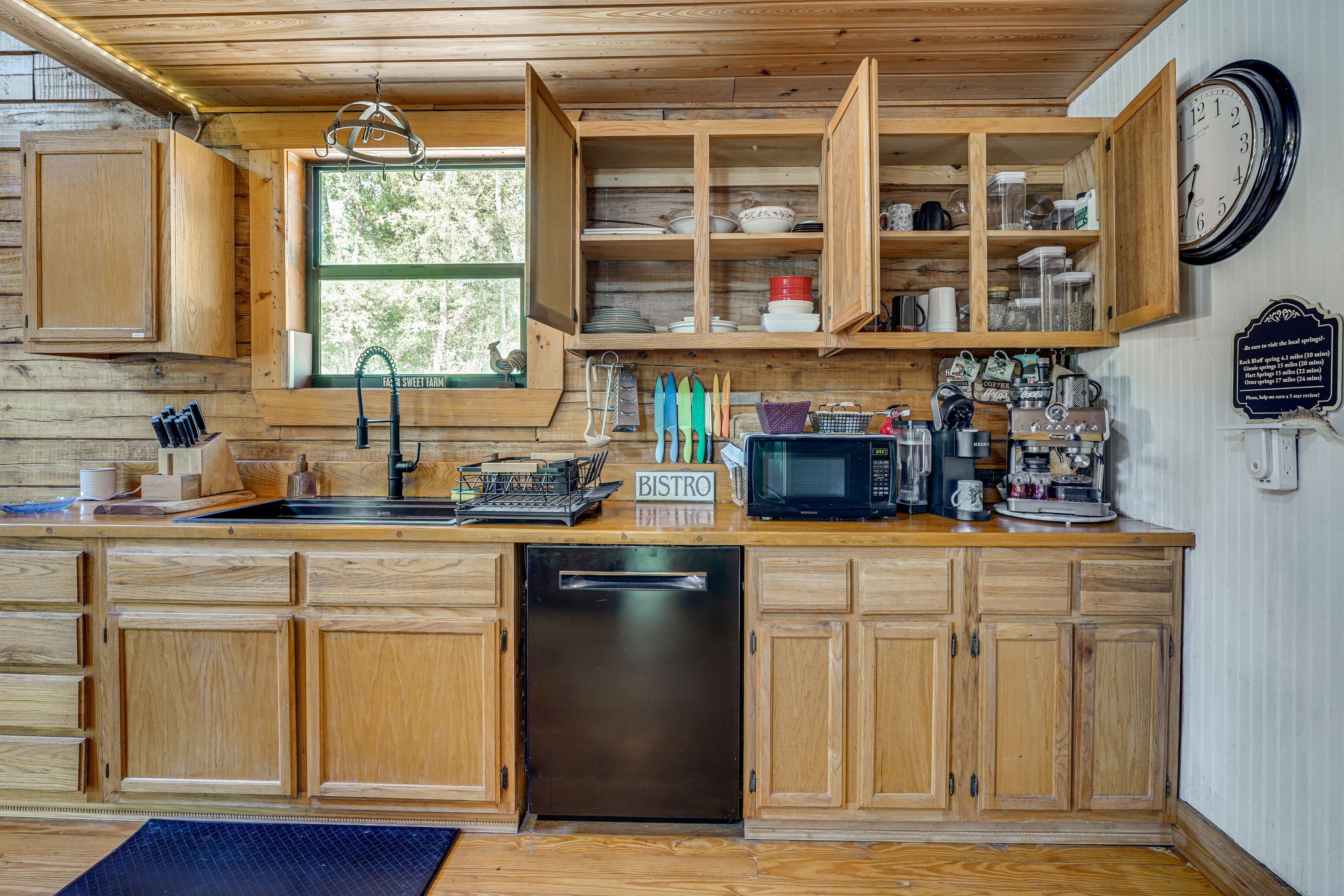 Kitchen | 1st Floor