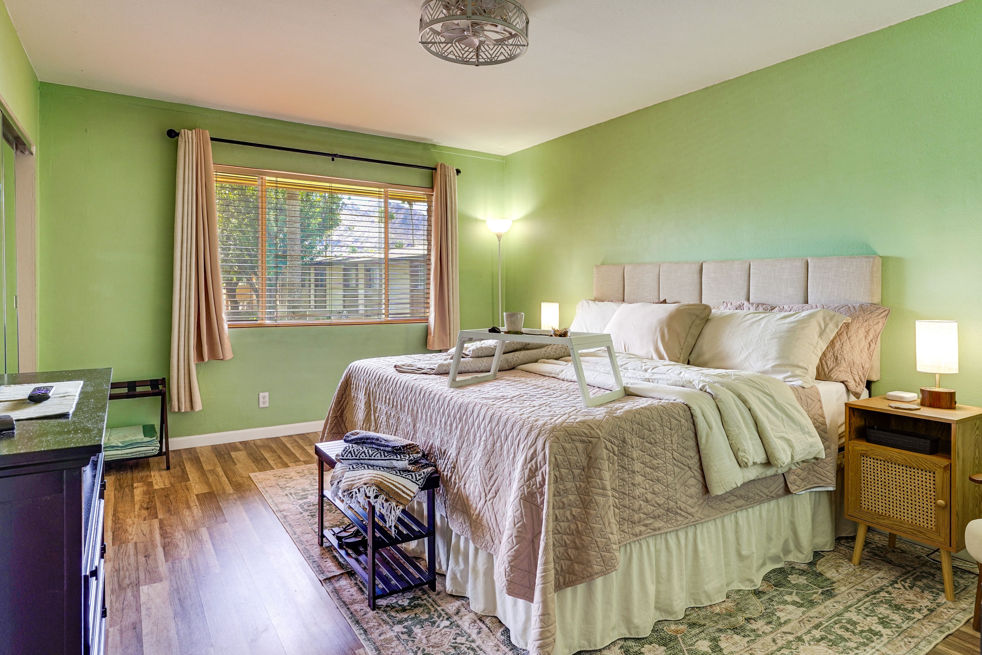 Bedroom 1 | King Bed | Smart TV | 2nd Floor
