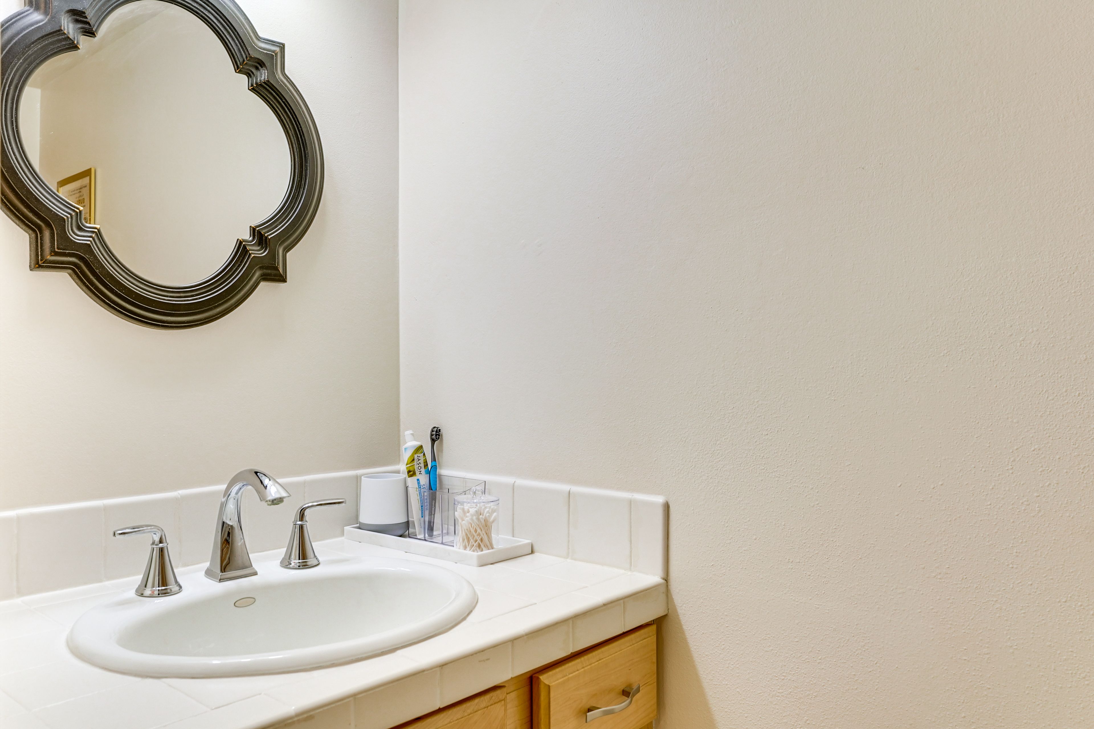 Half Bathroom | 1st Floor