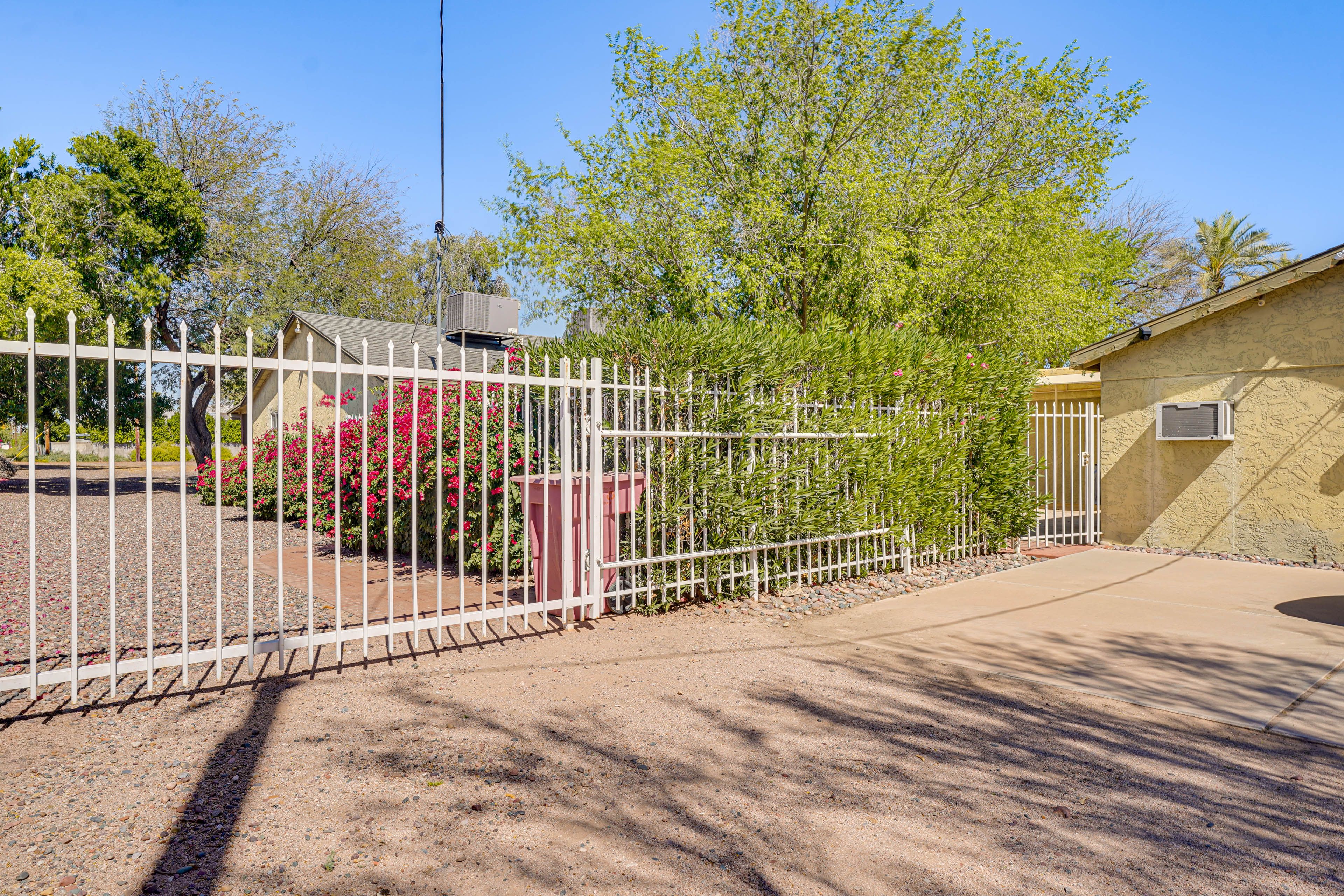 Driveway Parking | 2 Vehicles