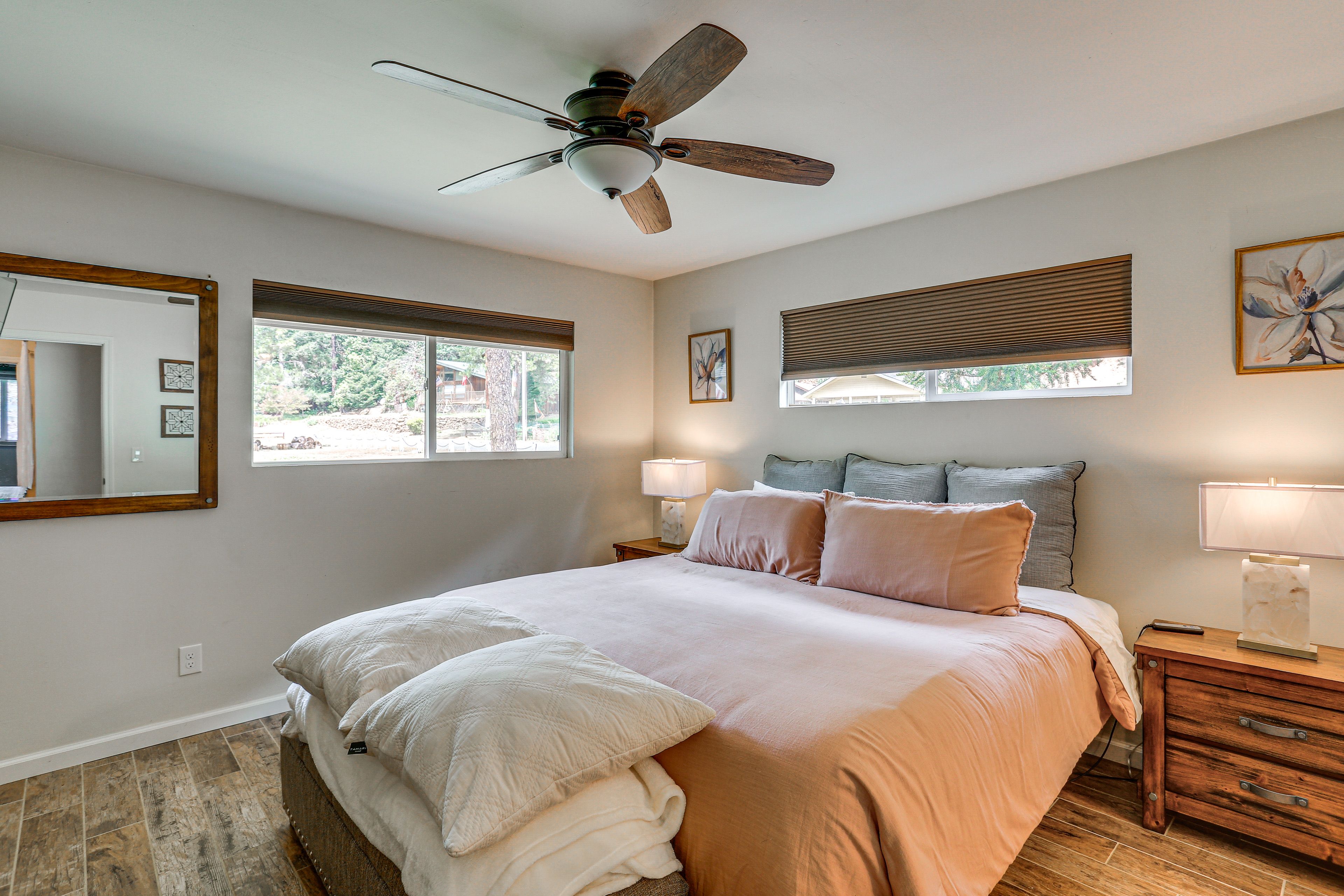 Bedroom 1 | King Bed