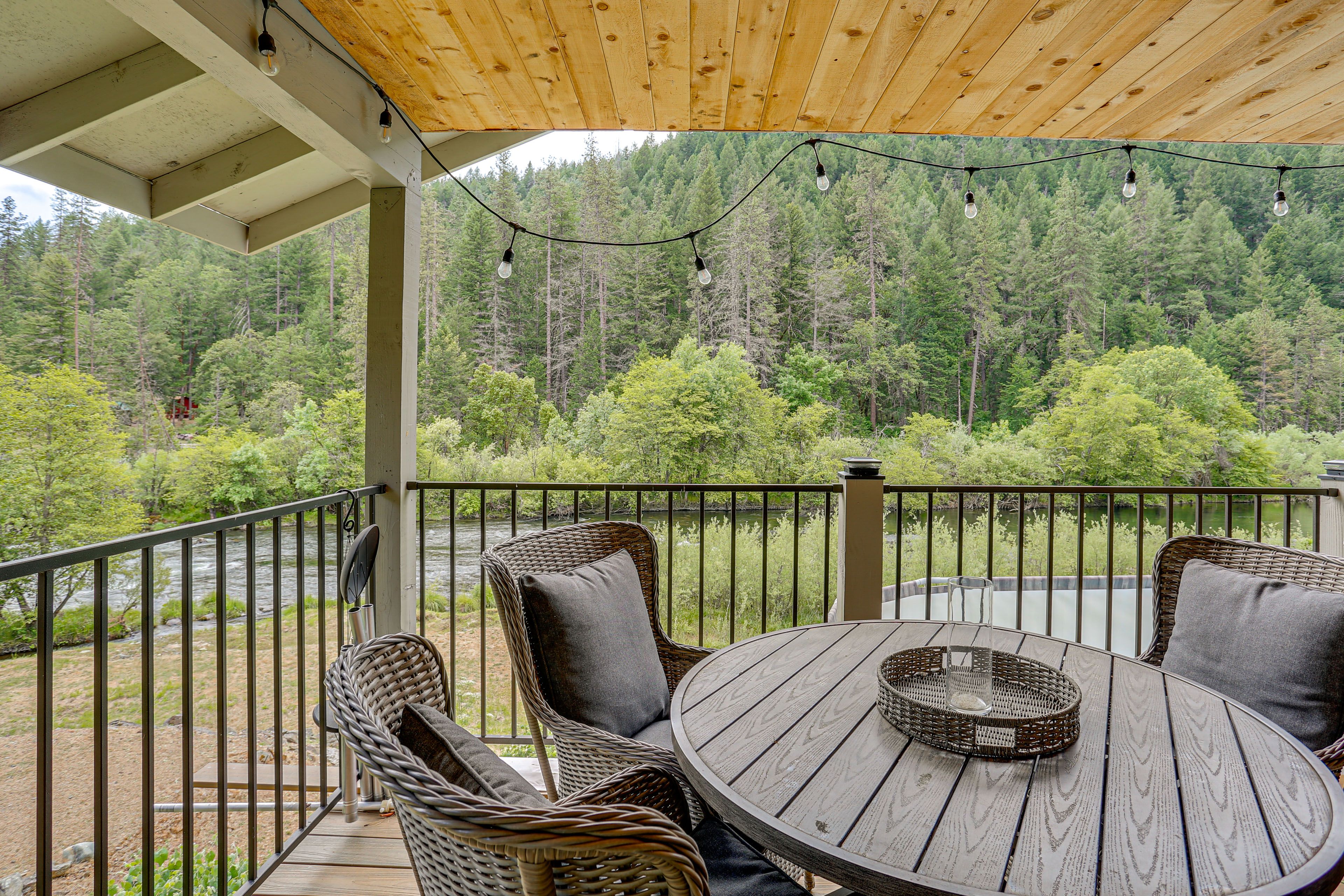 Outdoor Dining Area