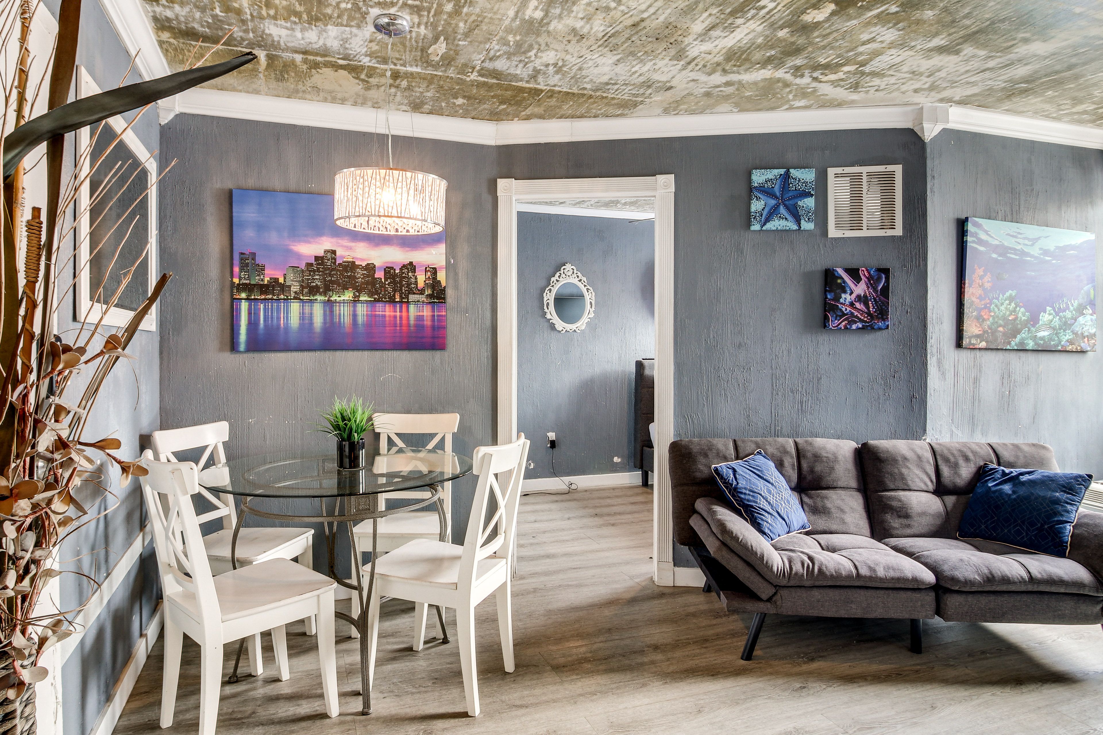 Miami Beach Vacation Rental | 1BR | 1BA | Step-Free Access | 400 Sq Ft