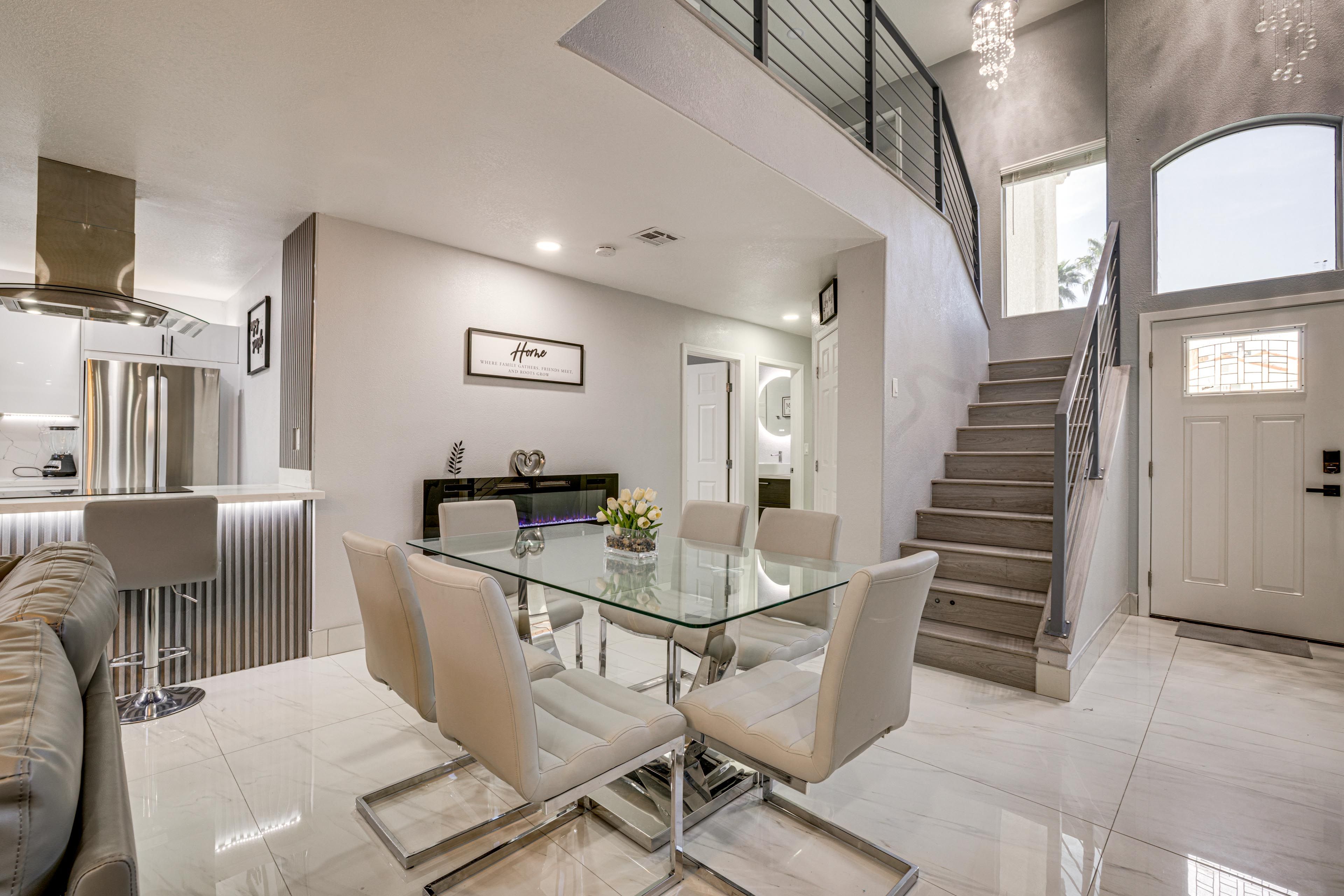 Dining Area | 1st Floor