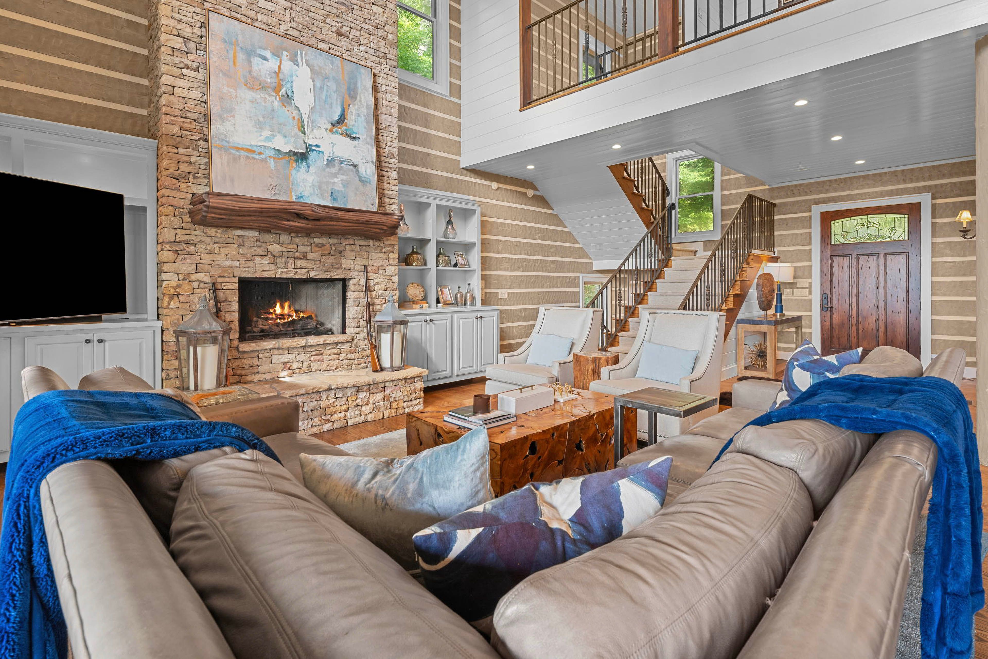 Living Room | Smart TV