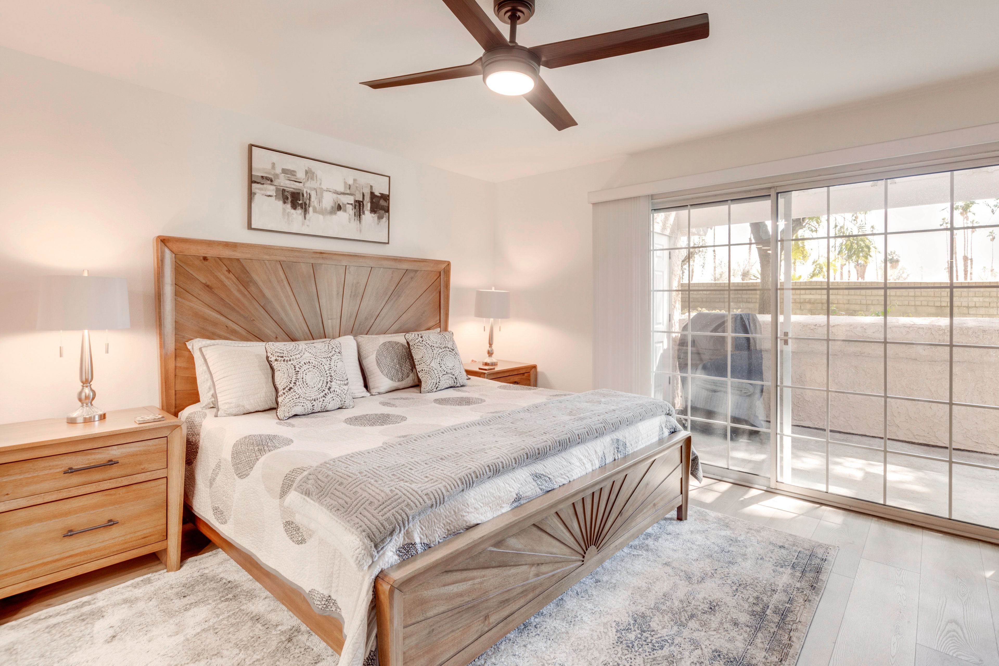 Bedroom 1 | King Bed