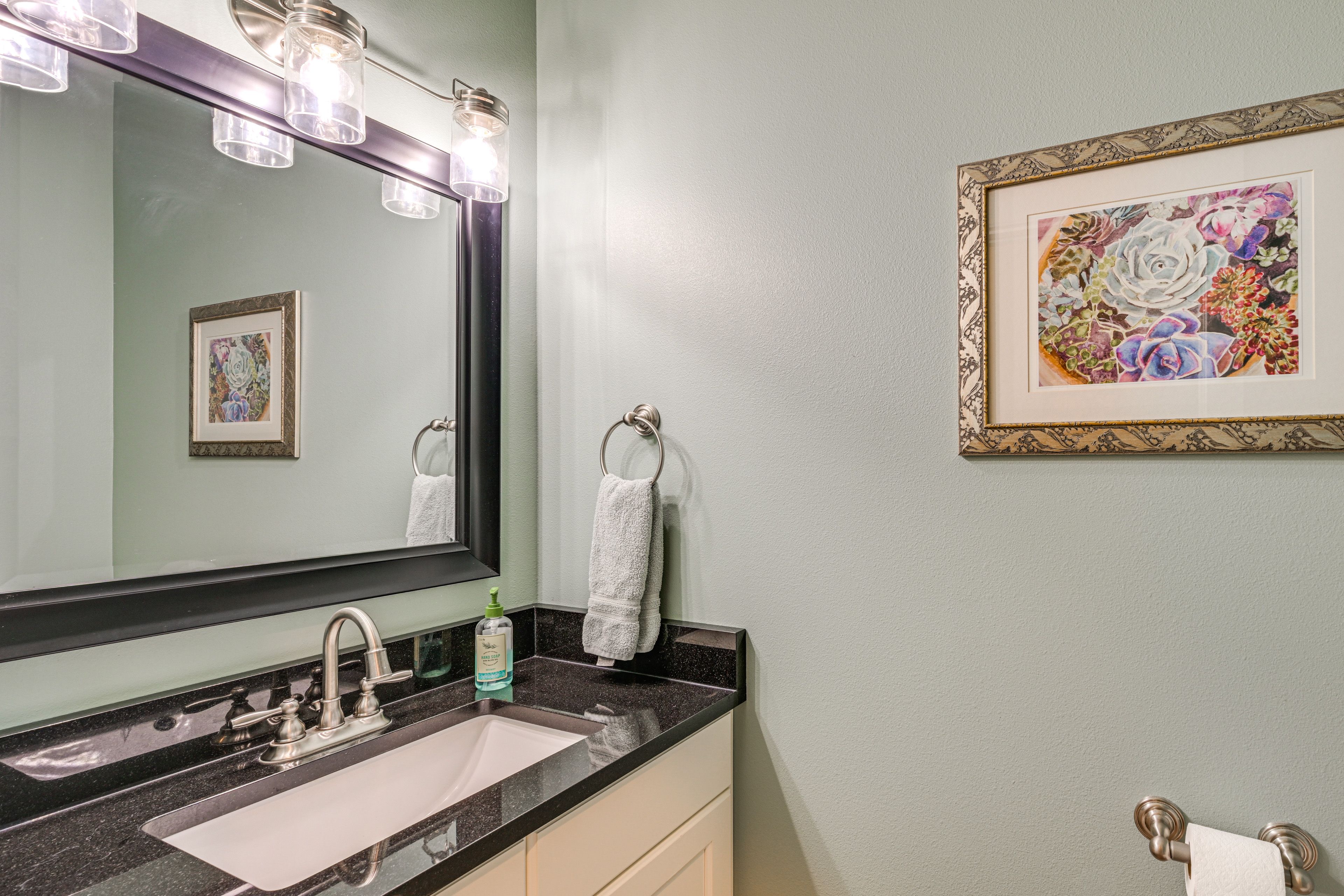 Half Bathroom | 1st Floor