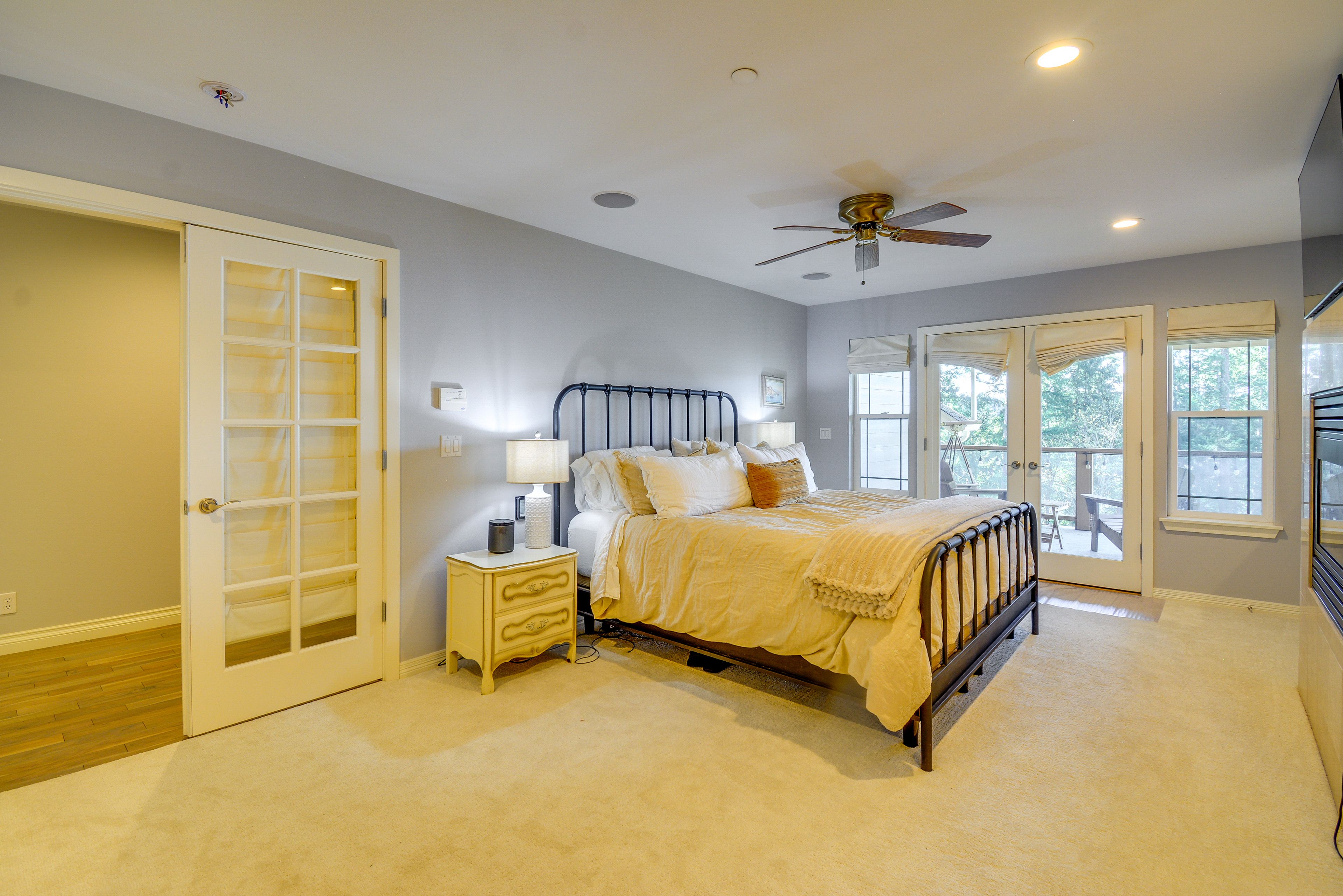 Bedroom 1 | King Bed | 2nd Floor